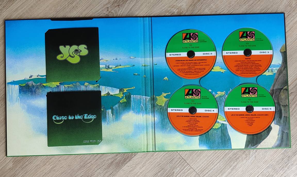 Yes Close to the Edge super deluxe album edition