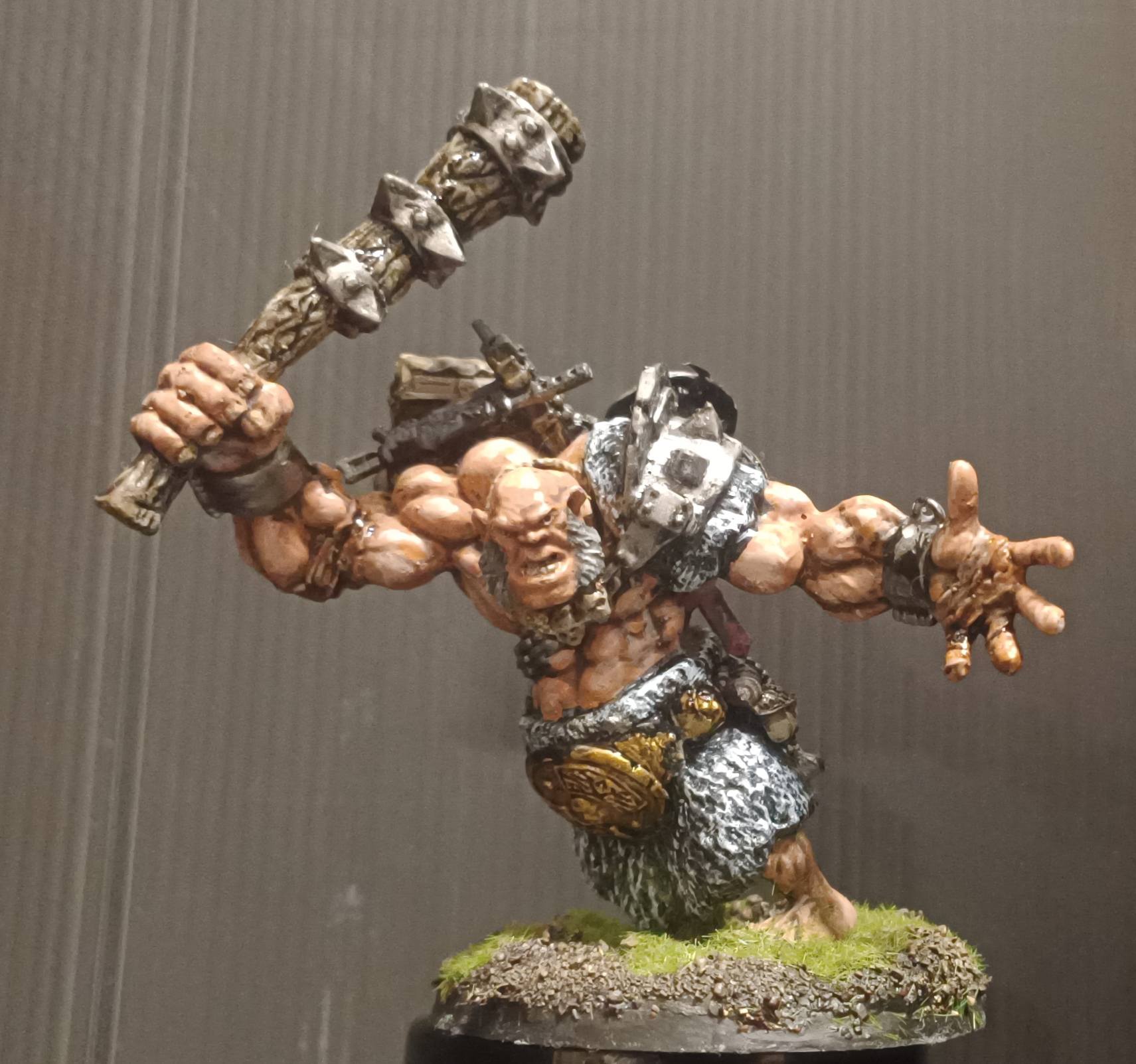 Hill giant Reaper miniature with scale comparison