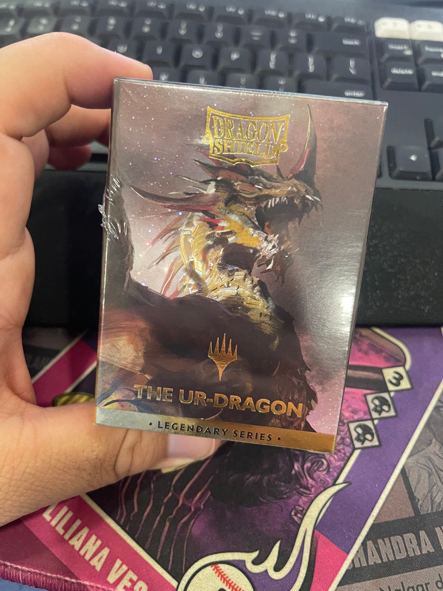 legendary card game sleeves Gwent Skellige (100) These Gwent card sleeves are adorned with terrifying Monsters artwork from The Witcher 3 Gwent: The Legendary Card Game