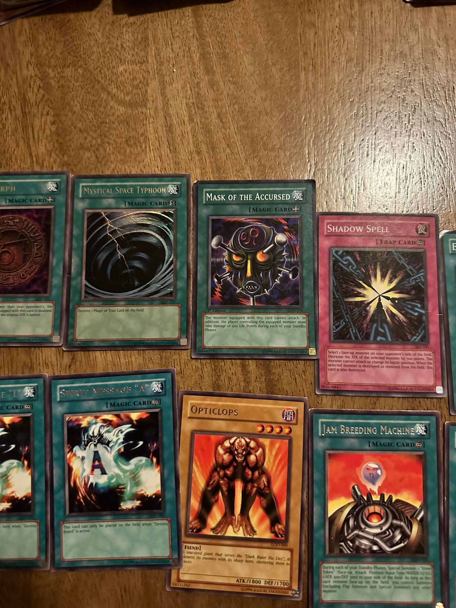 yugioh card condition 200 LOT! Mint Condition! Includes all SetsFAST SHIPPING : Toys & Games Are Yu-Gi-Oh cards in played
