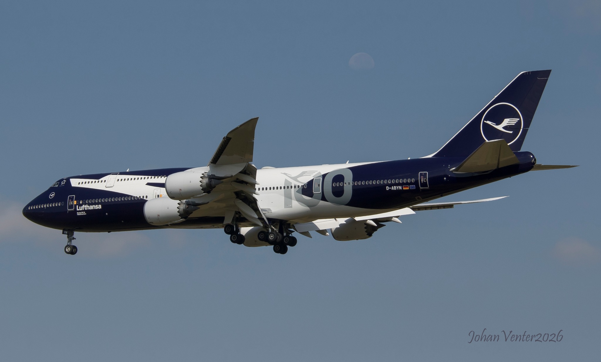 The arrival of Lufthansa's B747-800 D-ABYN in 100 years aniversary