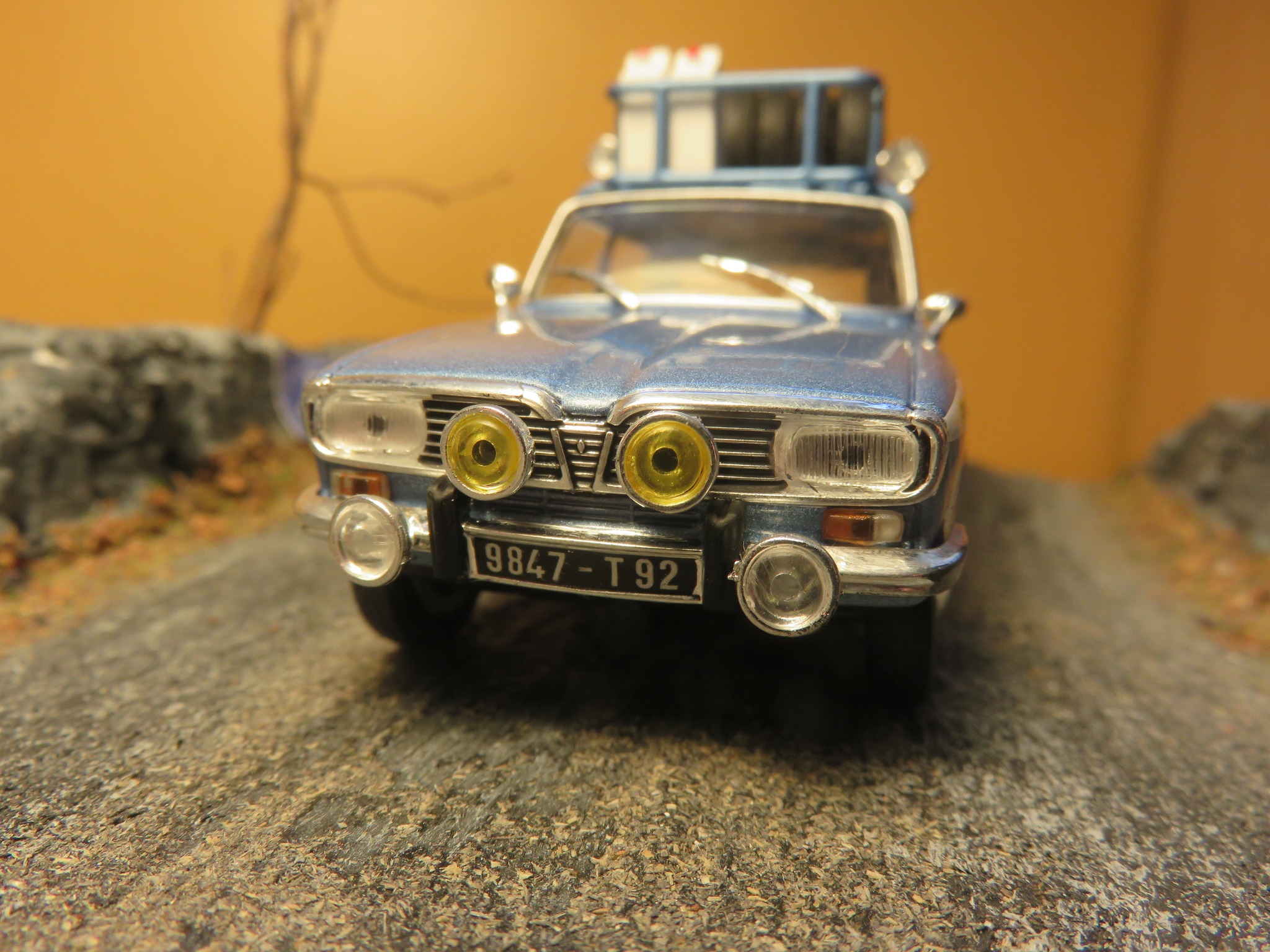 Ixo 1/43e : Citroen ZX 16V rallye du Rouergue 1994