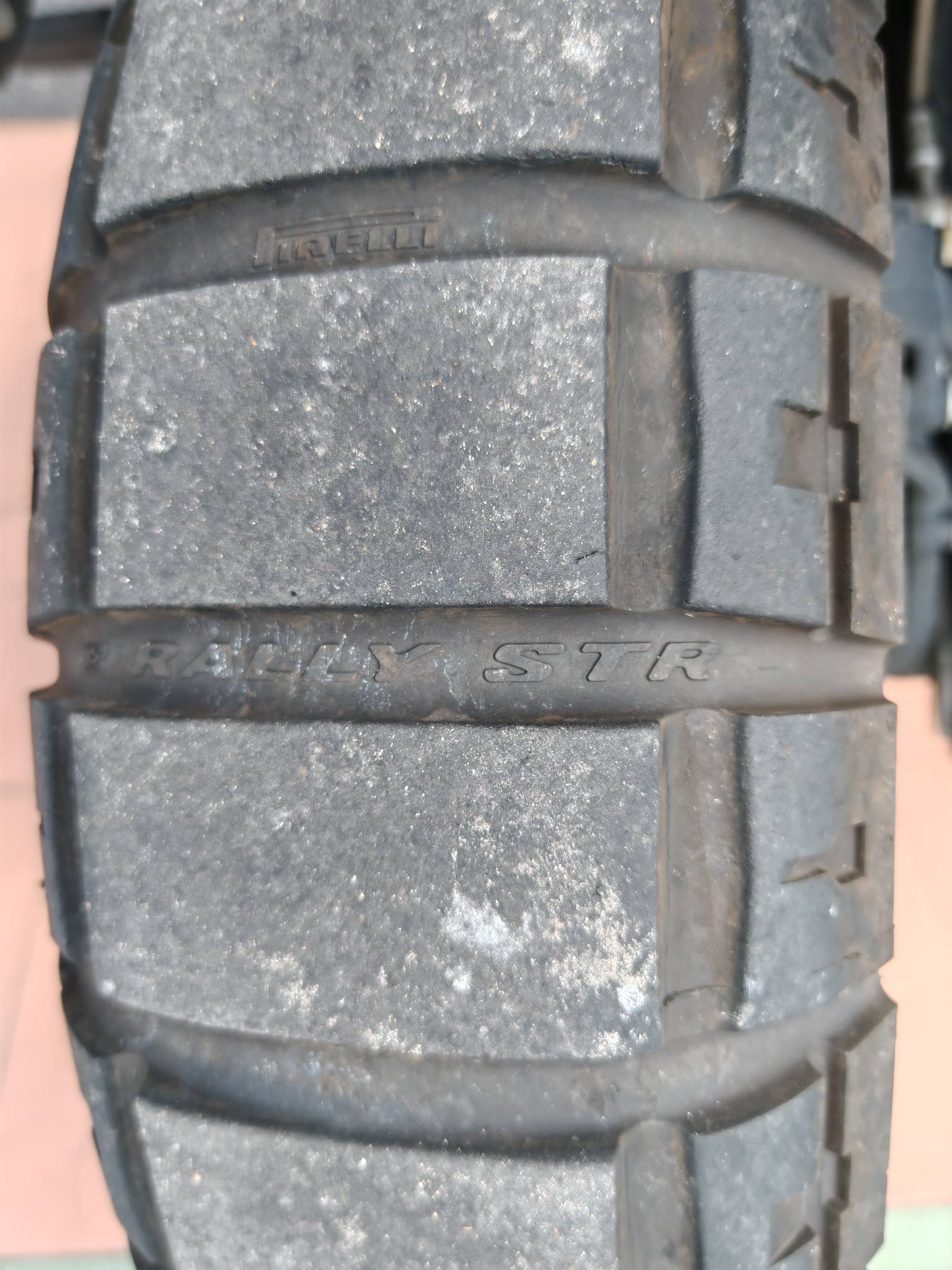 Moto Morini X-Cape 650 owner switches from Pirelli to Bridgestone