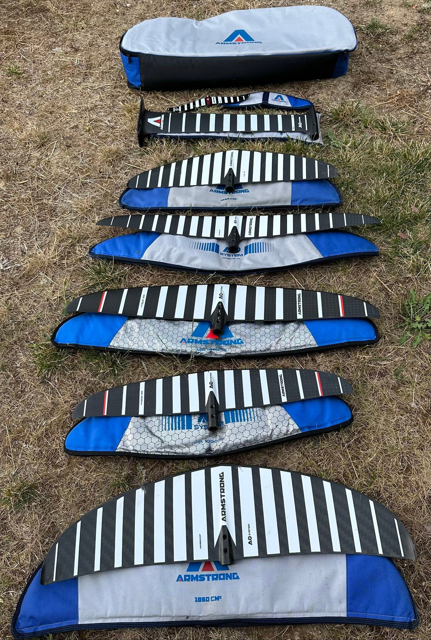 Armstrong kit. HS1850 front wing - €180 HS1250 front wing - €150 
