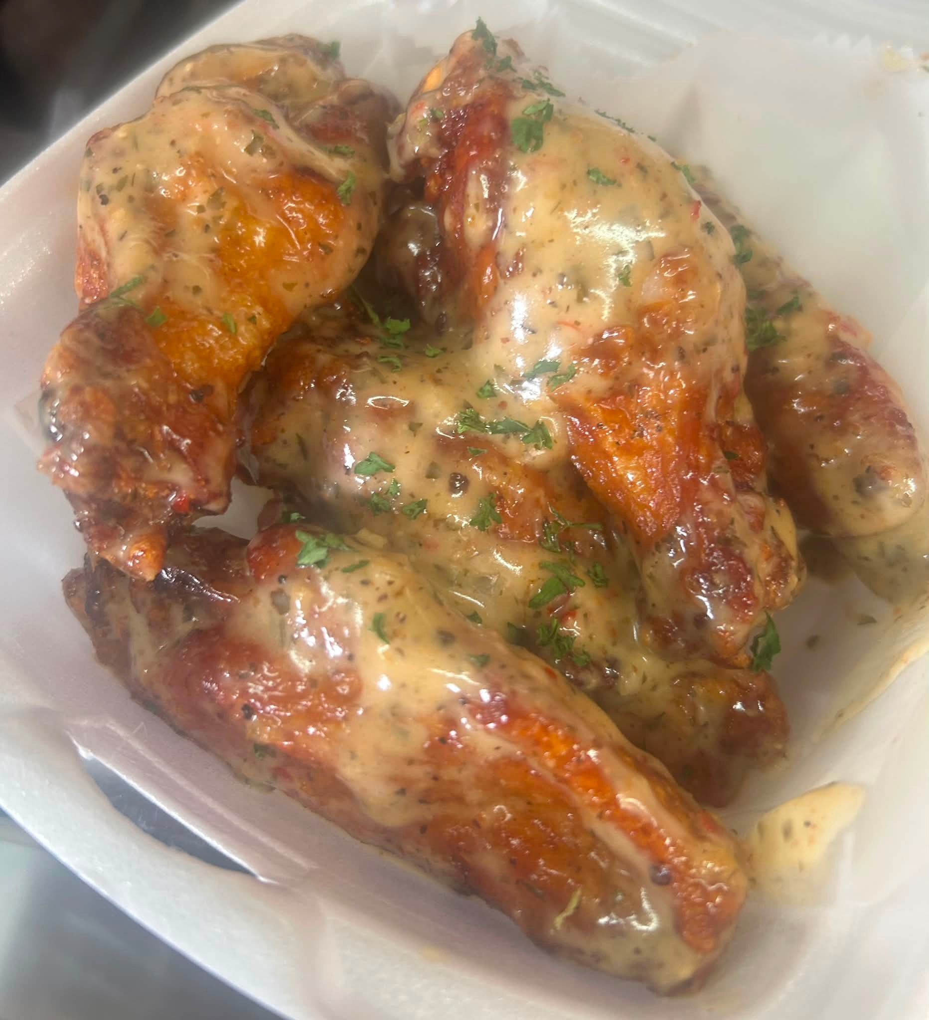 ⭐︎めーぷる⭐︎ Rosco's BBQ in Hawkinsville, GA offers Wing Wednesday deals