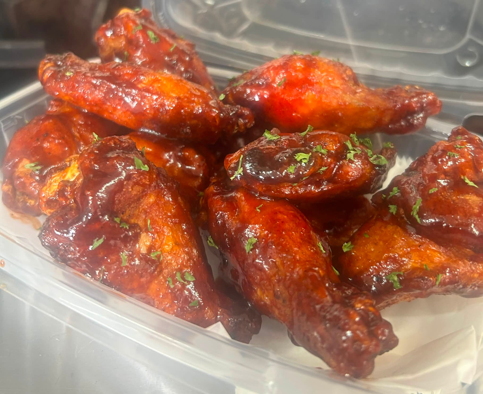 Rosco's BBQ in Hawkinsville, GA offers Wing Wednesday deals