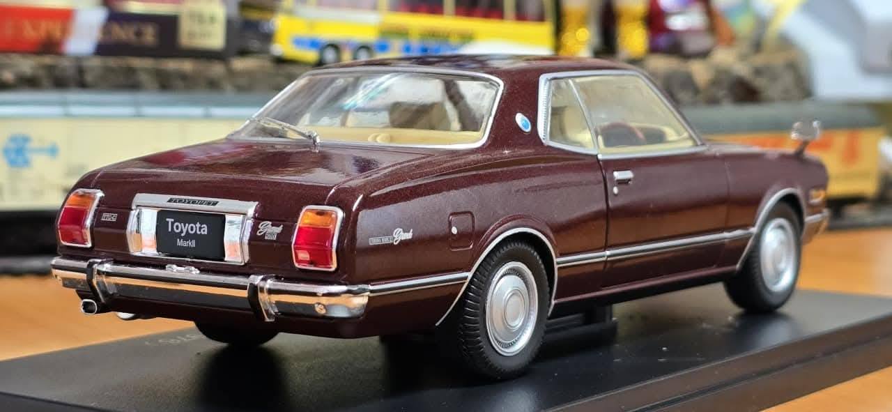 DCCLCupes Toyota Mark II HT 2600 Grande (1976) 1:24