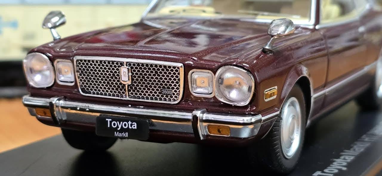 トヨタマークII　HT2600 グランデ1/24 DCCLCupes Toyota Mark II HT 2600 Grande (1976) 1:24