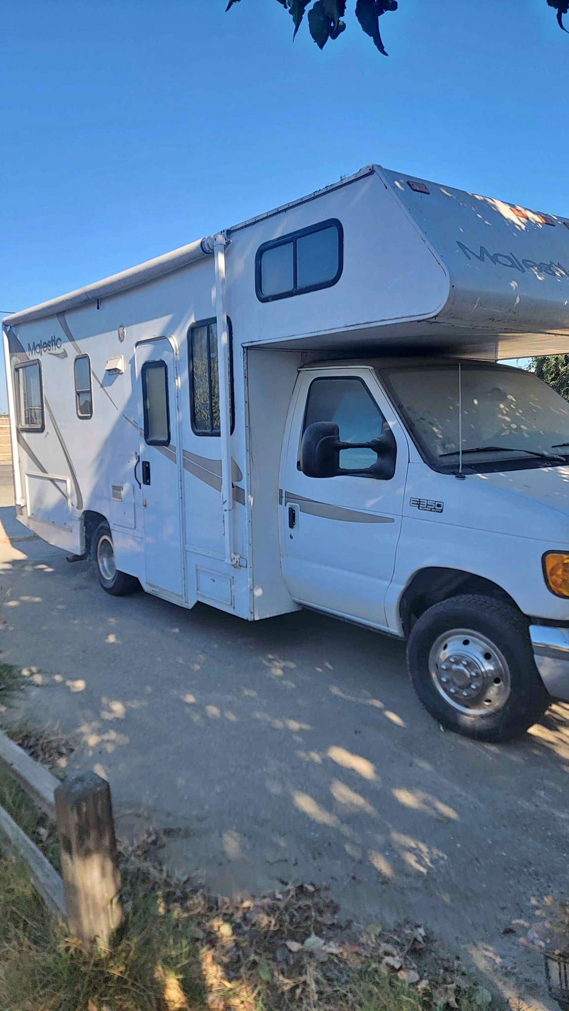 2004 Thor Motor Coach Four Winds Majestic - RVs & Campers - Bowles ...