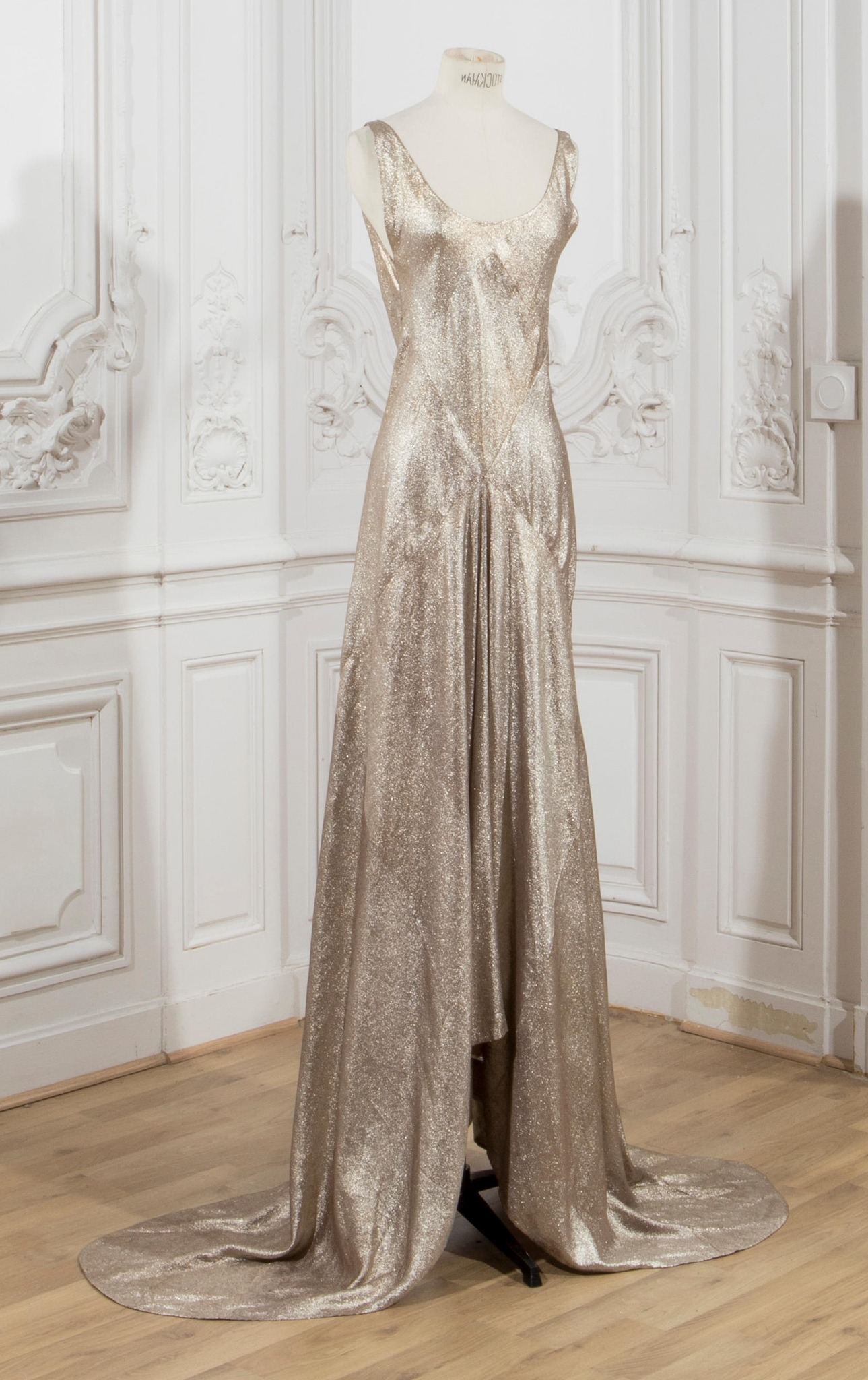 madeleine vionnet bias cut dress Vionnet's 1924 gold lame evening gown Size:116 / 6 years Ainhoa Cream Mock Neck valentines-edit Metropolitan museum