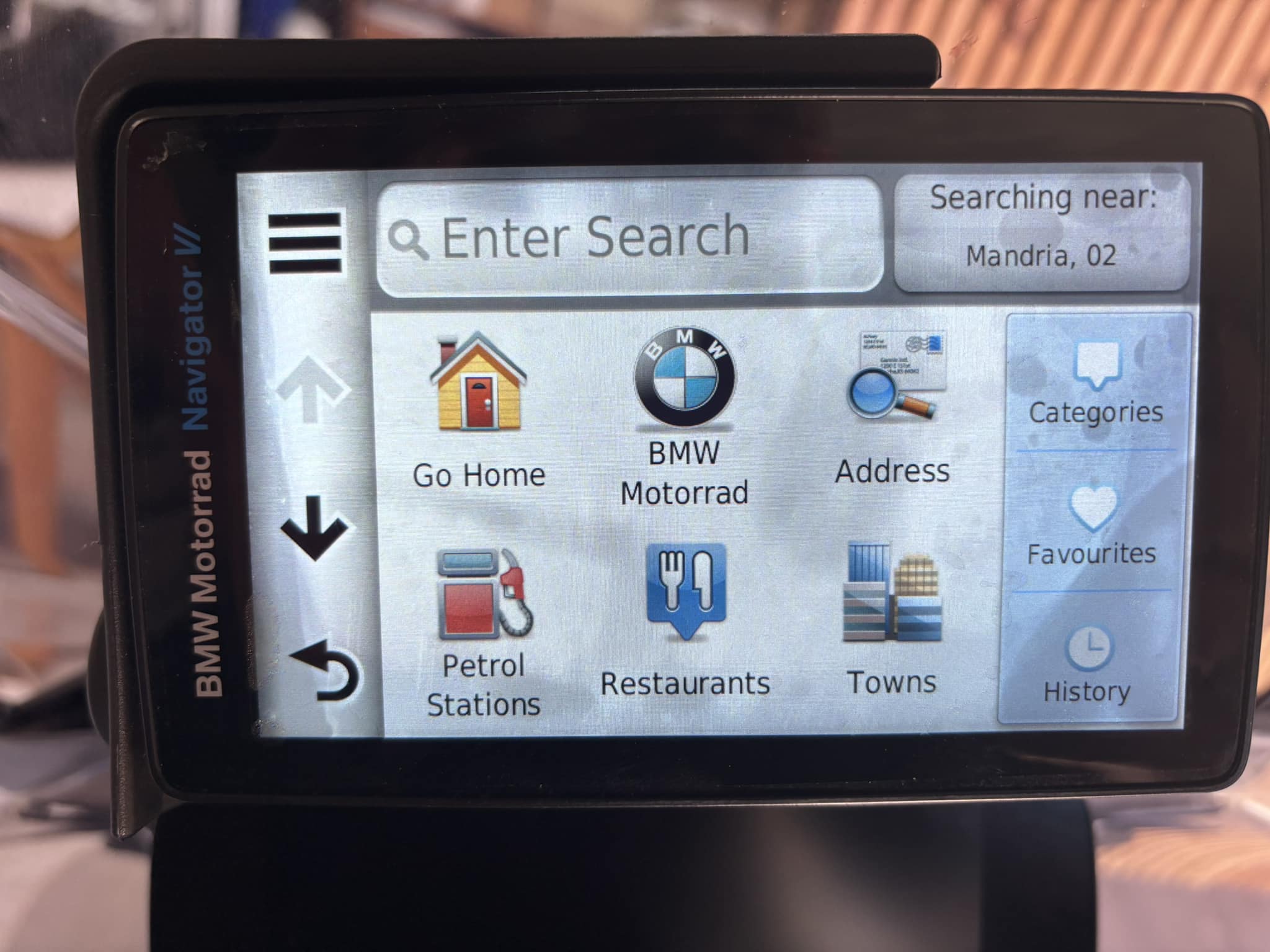 Never Get Lost Again! Look a New Navigator 6. BMW Motorrad have