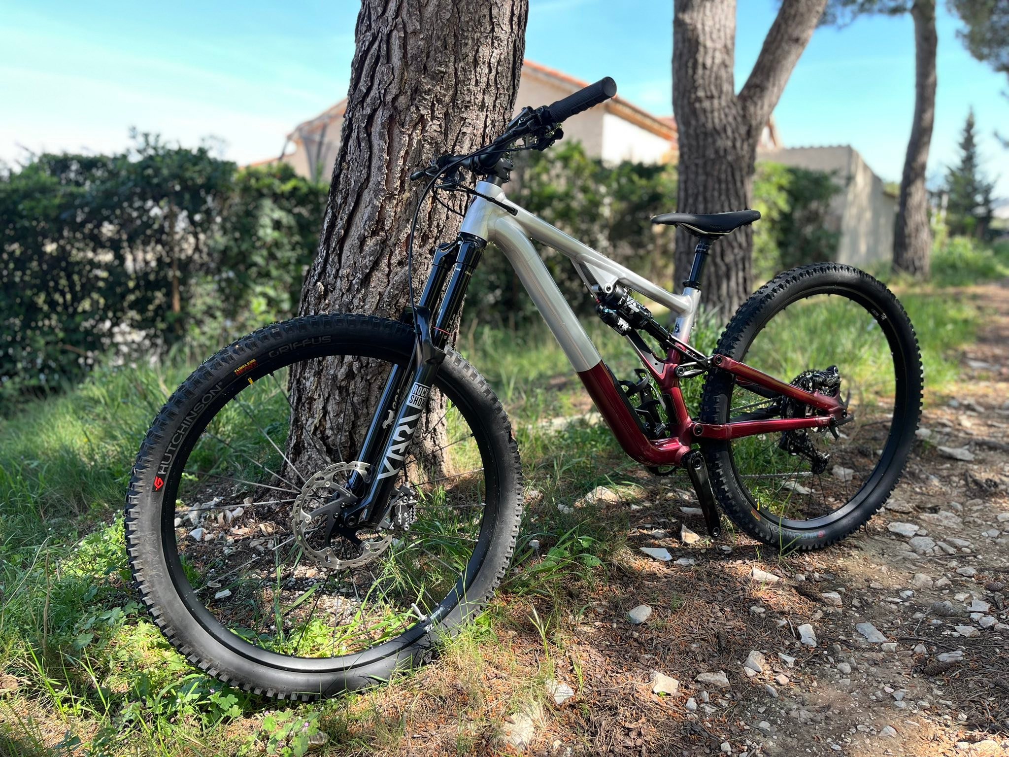 Hi everyone ! My Stumpjumper evo alloy in excellent condition 