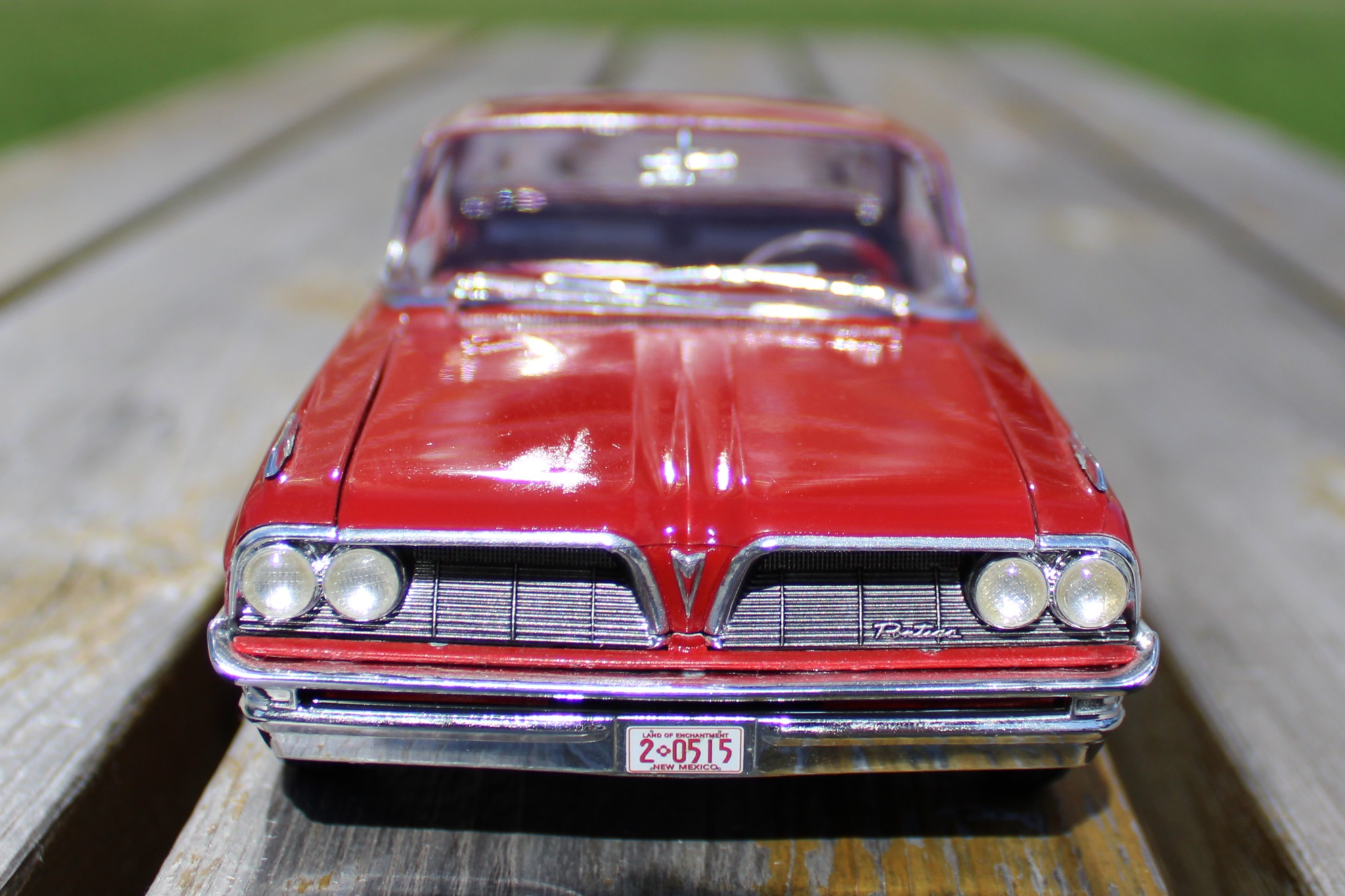 1961 Pontiac Catalina model car in 1/25 scale