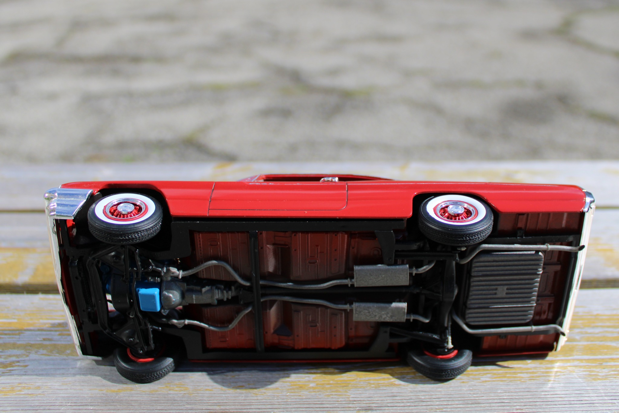 1961 Pontiac Catalina model car in 1/25 scale
