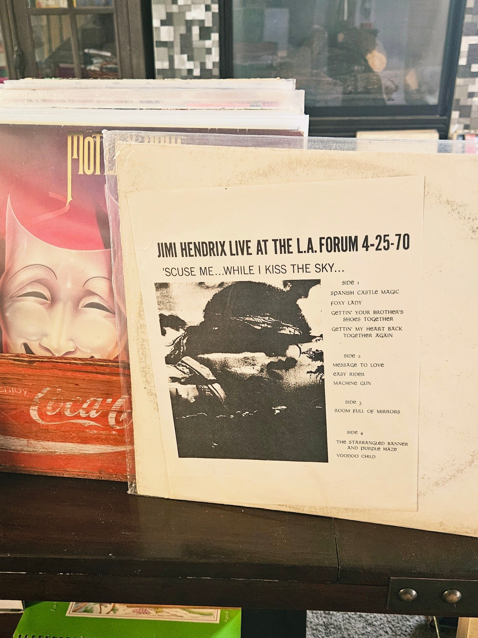 What is the origin of this rare Jimi Hendrix purple pressing bootleg?