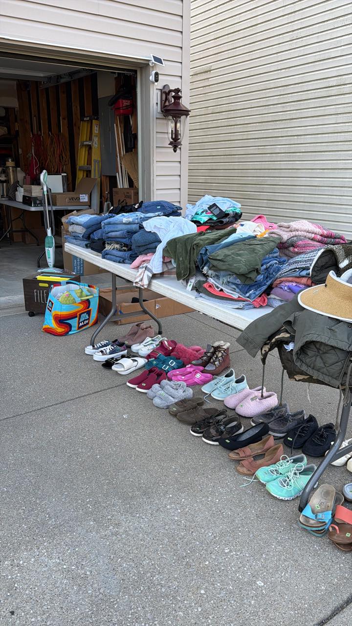 Garage sale Indianapolis, IN Decatur Township with brand clothing
