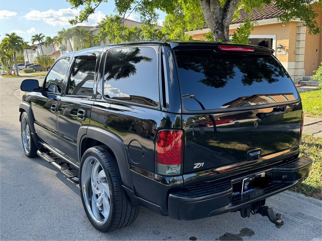 2021-2024 Chevy Suburban/GMC Yukon XL Stainless Steel Pillar Post Trim