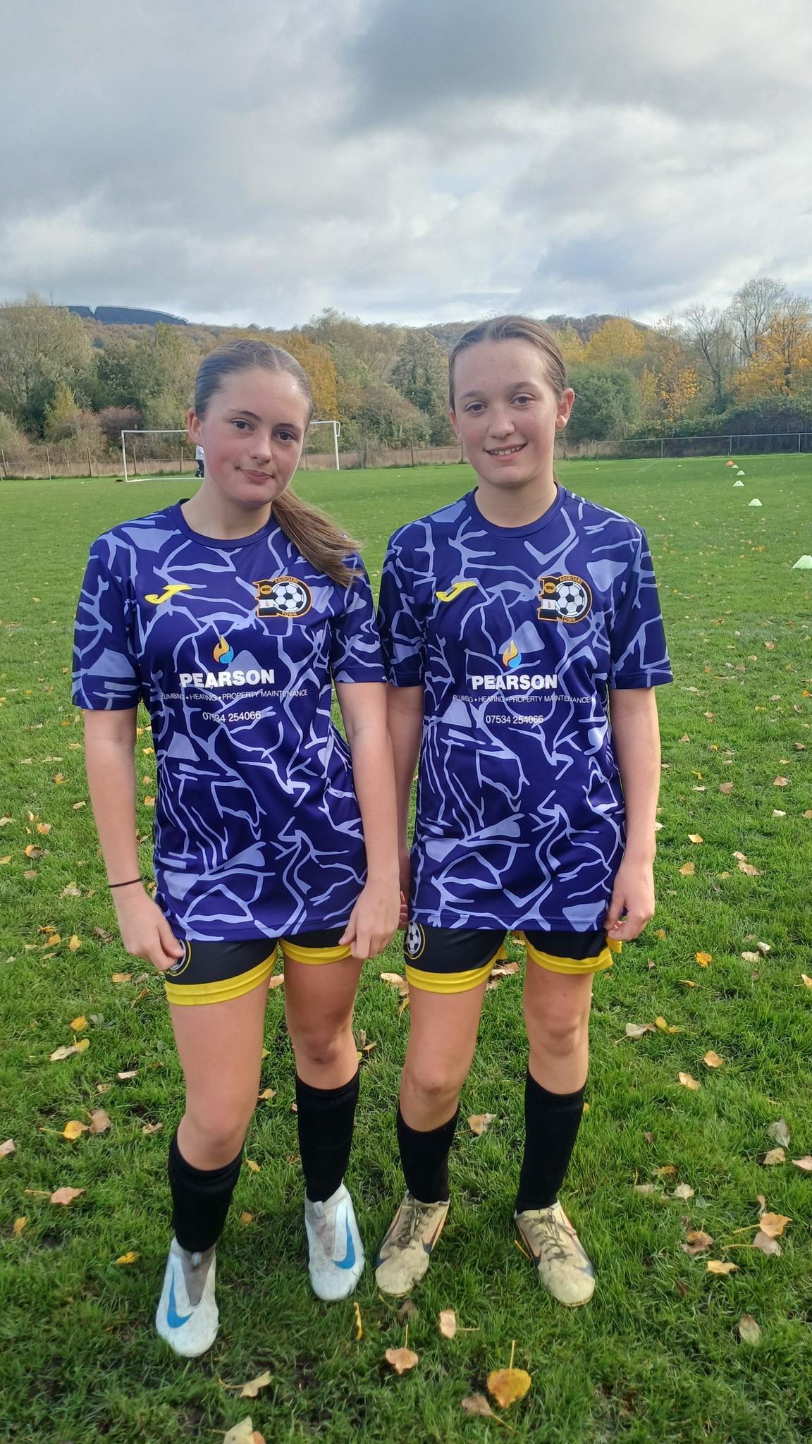 Aberdare Town Under 13s girls win 5 0 against Llantwit Major Town FC 