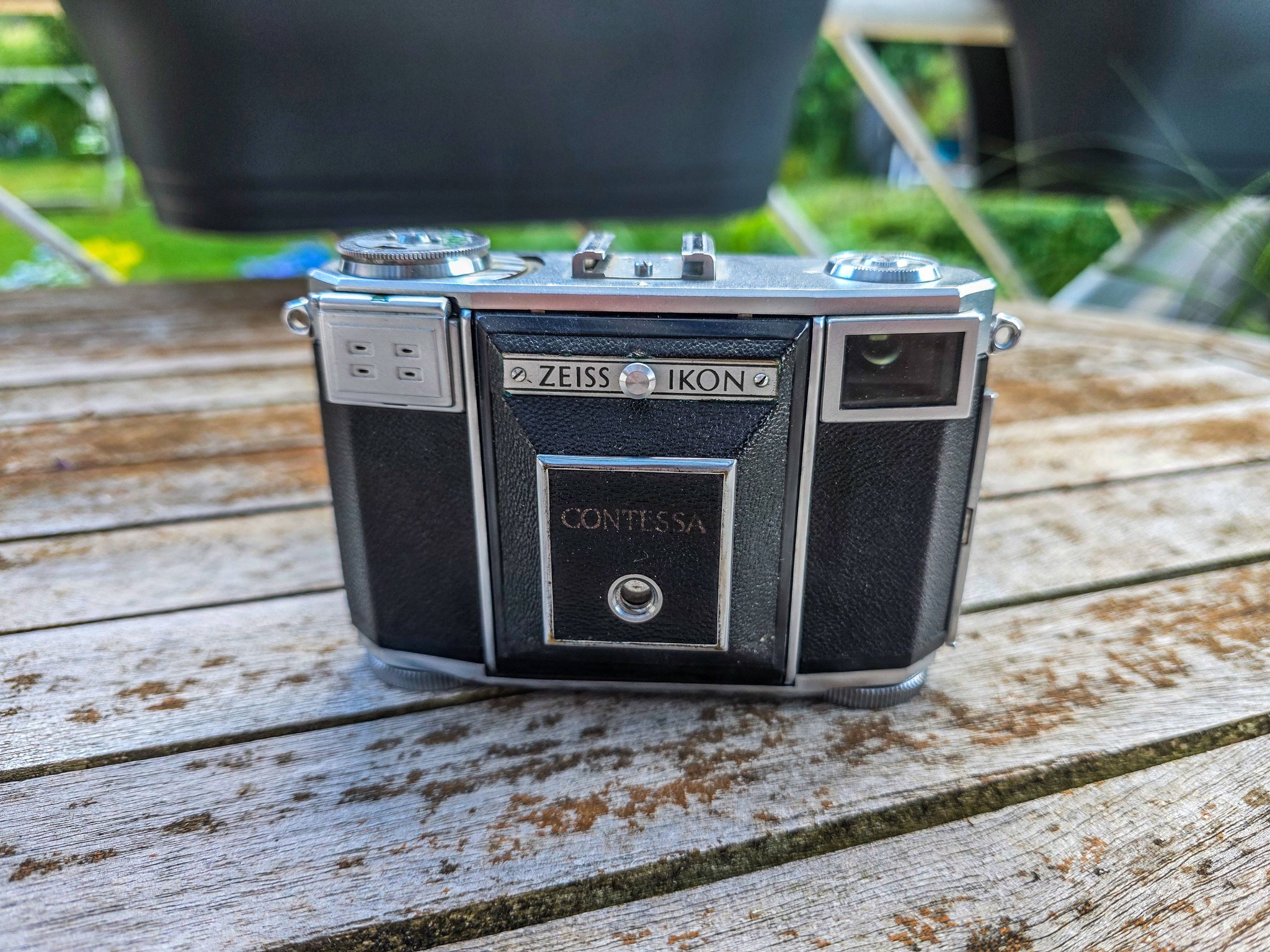 Test shots with 1953 Zeiss Ikon Contessa 35 camera