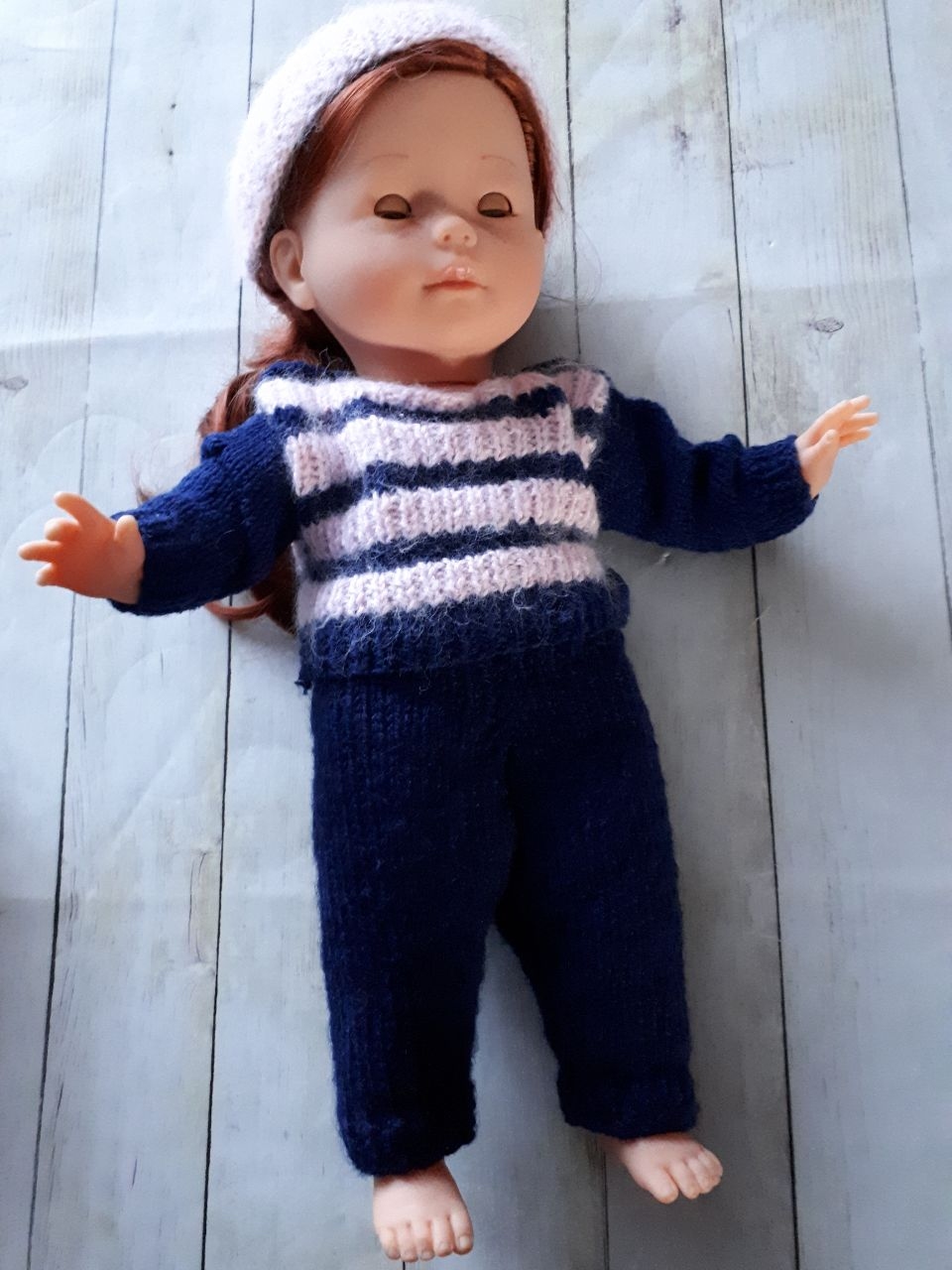 Vêtements pour poupées Llorens 38 cm - Robe imprimée avec veste saumon, écharpe et chaussons