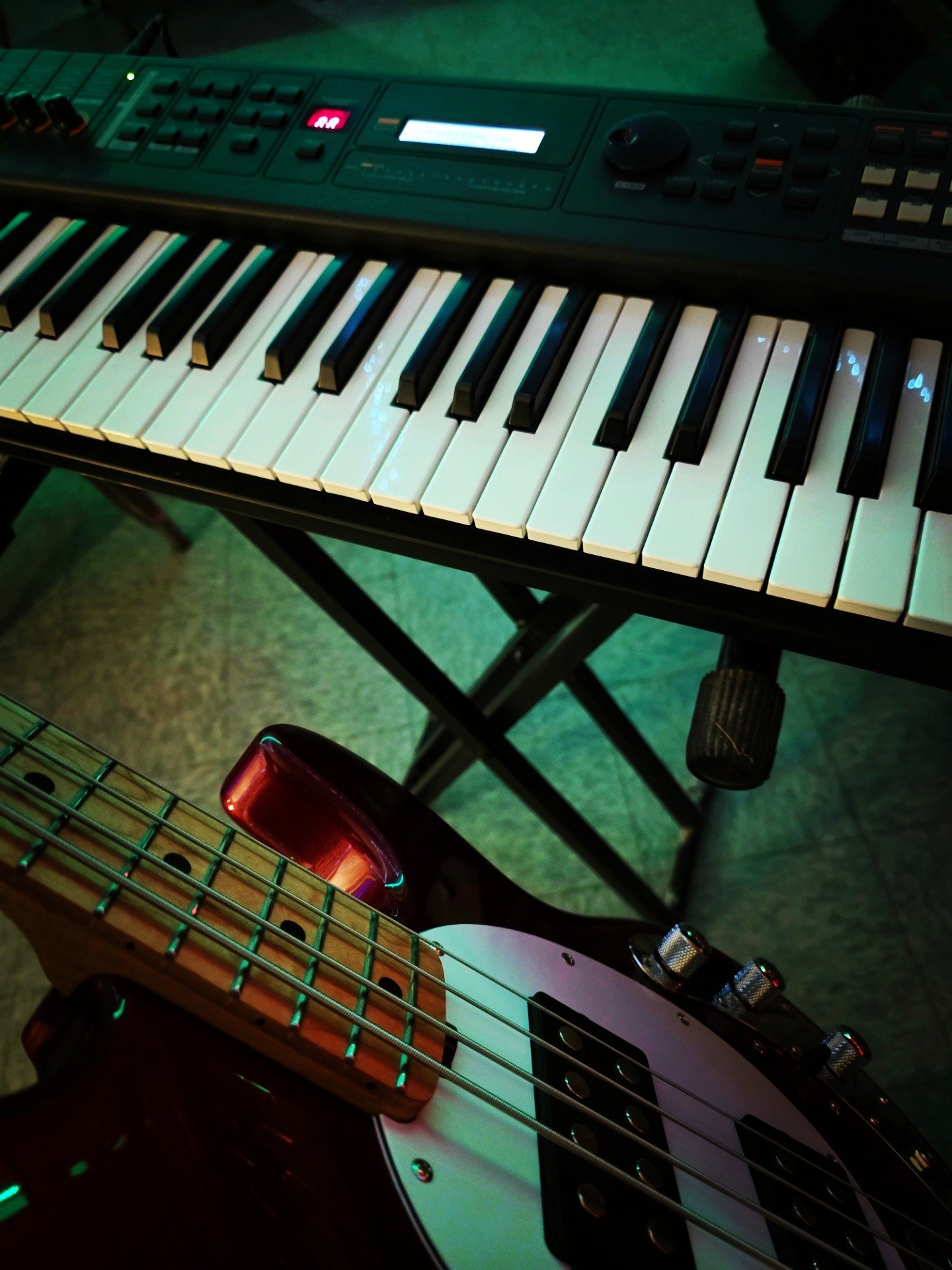 Bass Players | I understand it's not a Rickenbacker or a jazz bass, nor ...