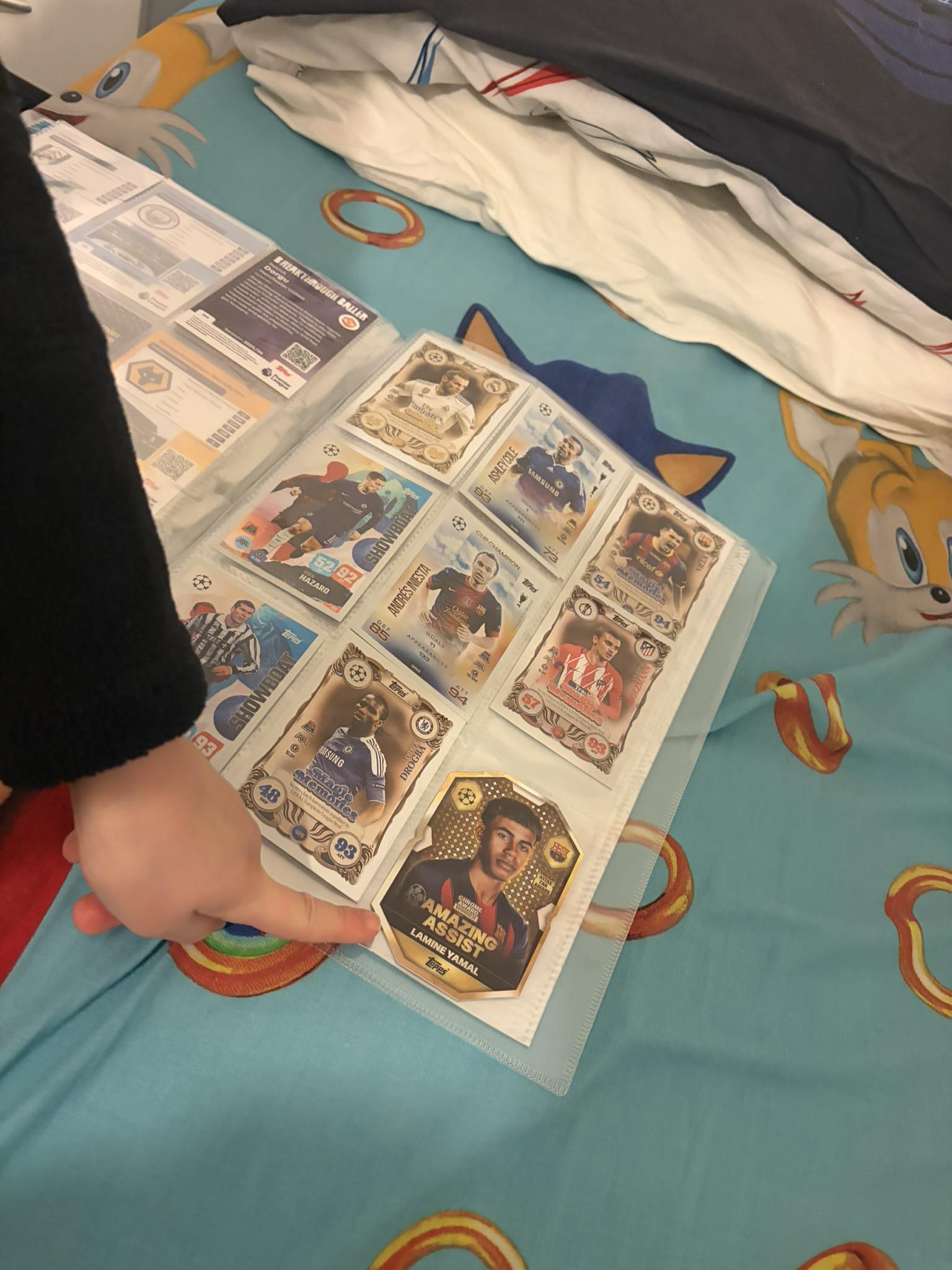 INCREDIBLE: Chris & his son Jake found a 1/1 Lamine Yamal trading
