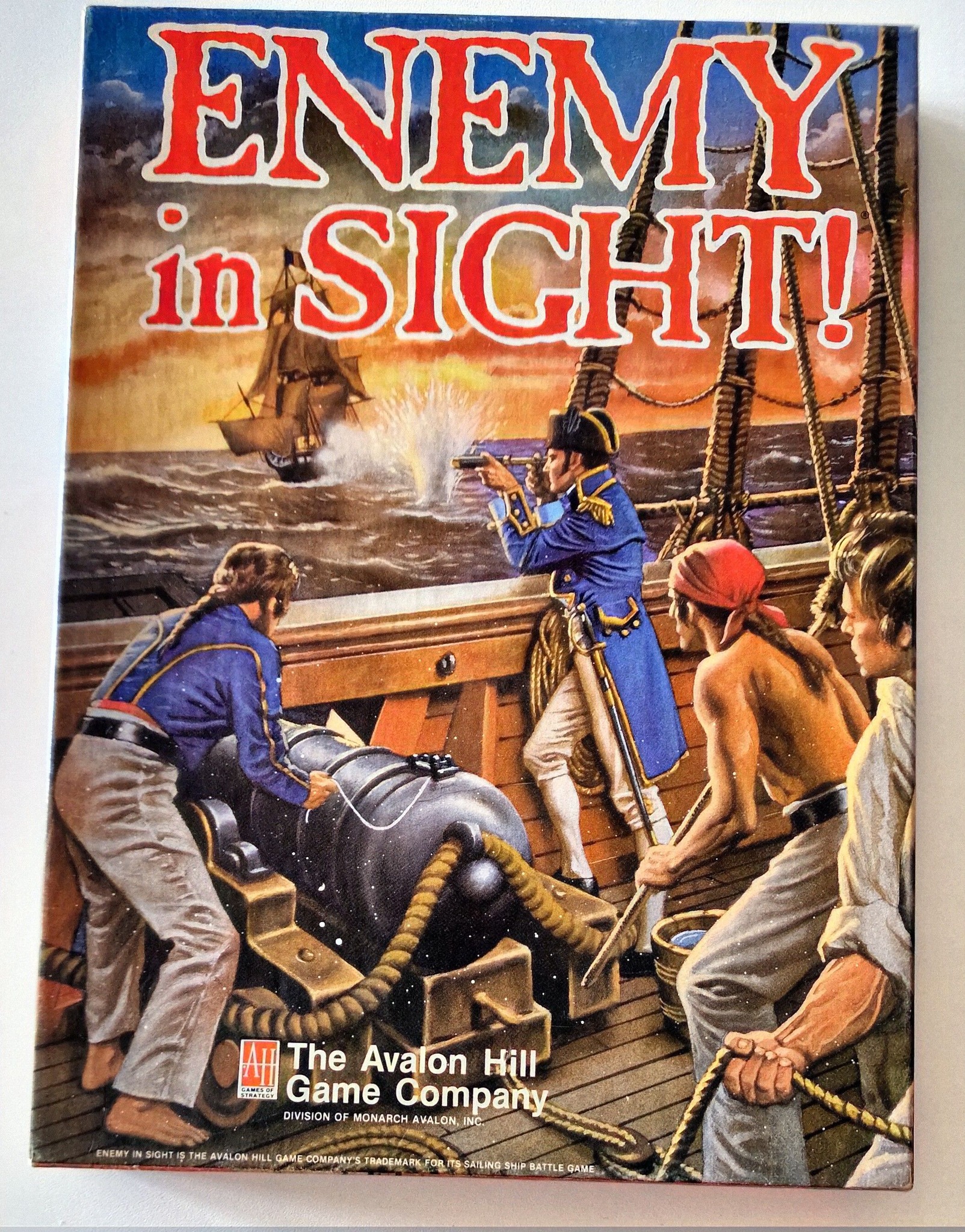 ENEMY IN SIGHT A Avalon Hill Game ENEMY in SIGHT! ENEMY AT ThAvir 