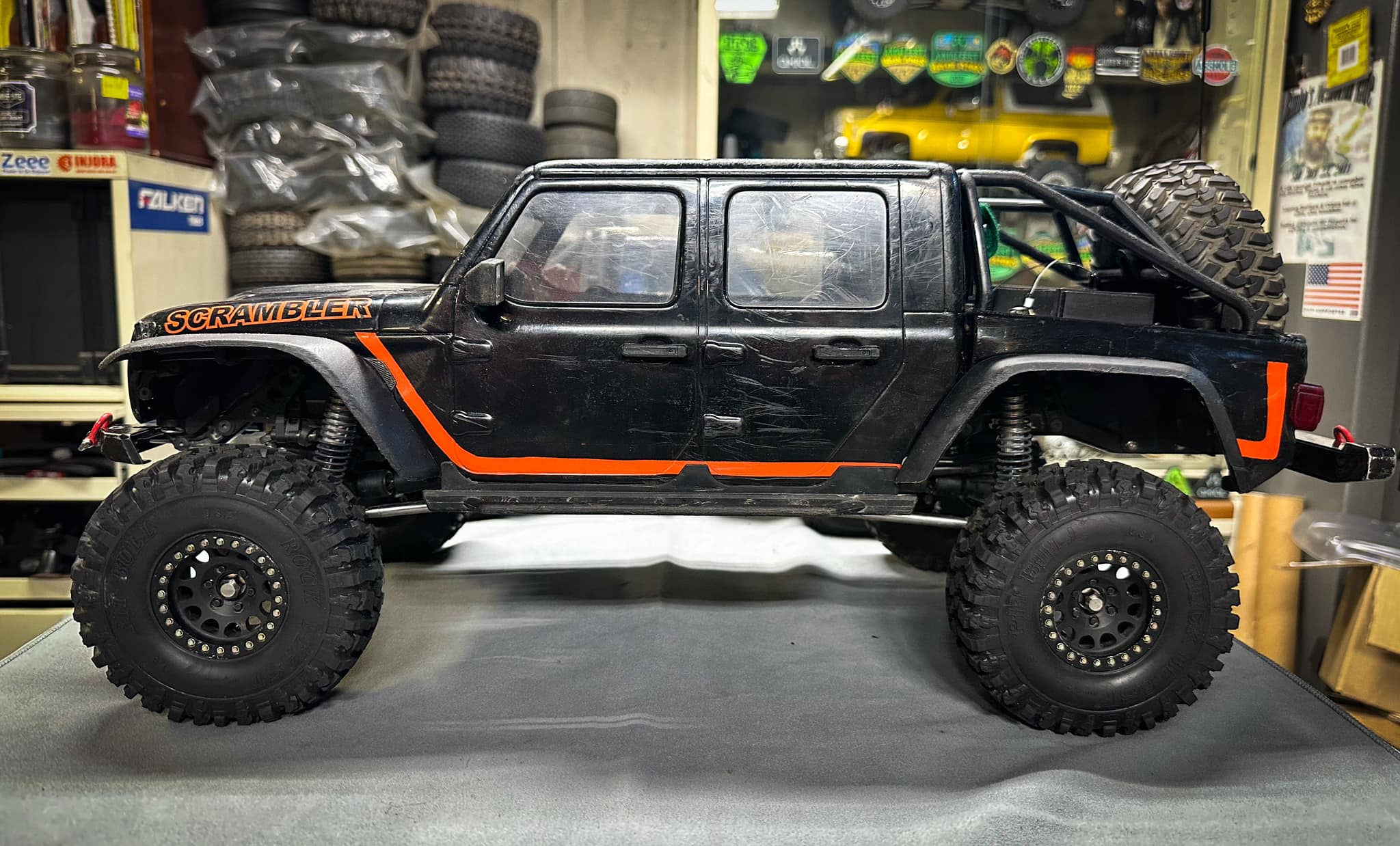 Axial SCX10 III Jeep Gladiator RC model