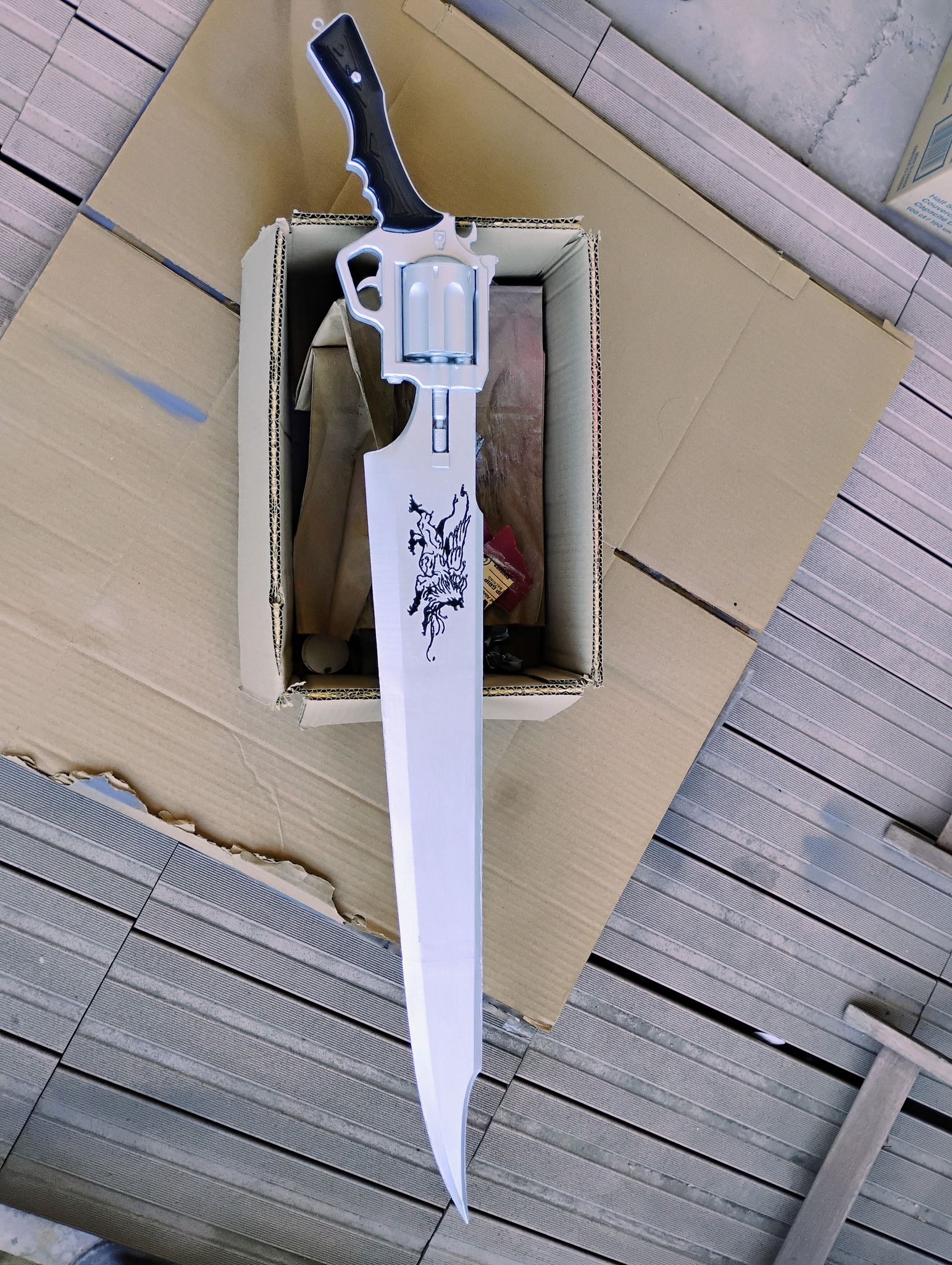 Final Fantasy VIII Squall Gunblade Zippo lighter limited edition