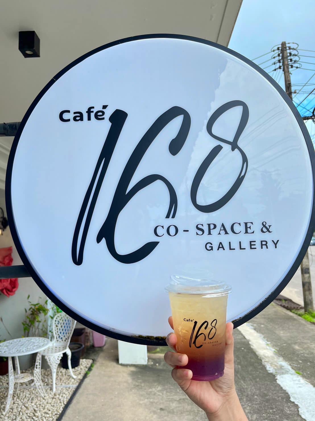 เพื่อนรู้ ทุกคนรู้... - Matou Hostel & Cafe
