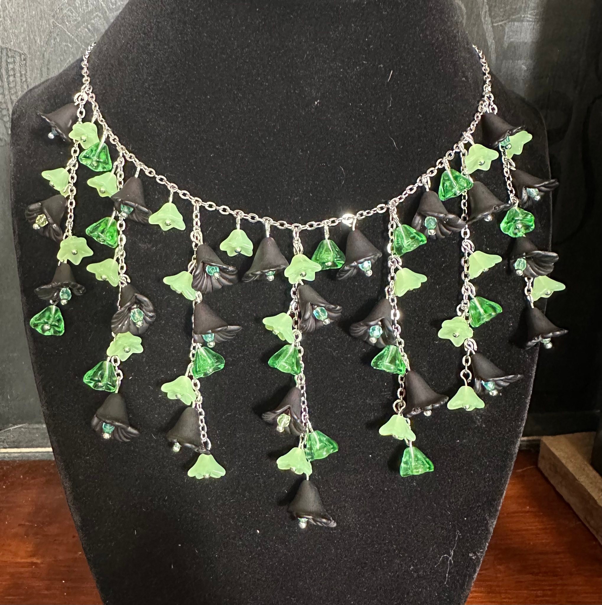 vintage green glass necklace with uranium beads