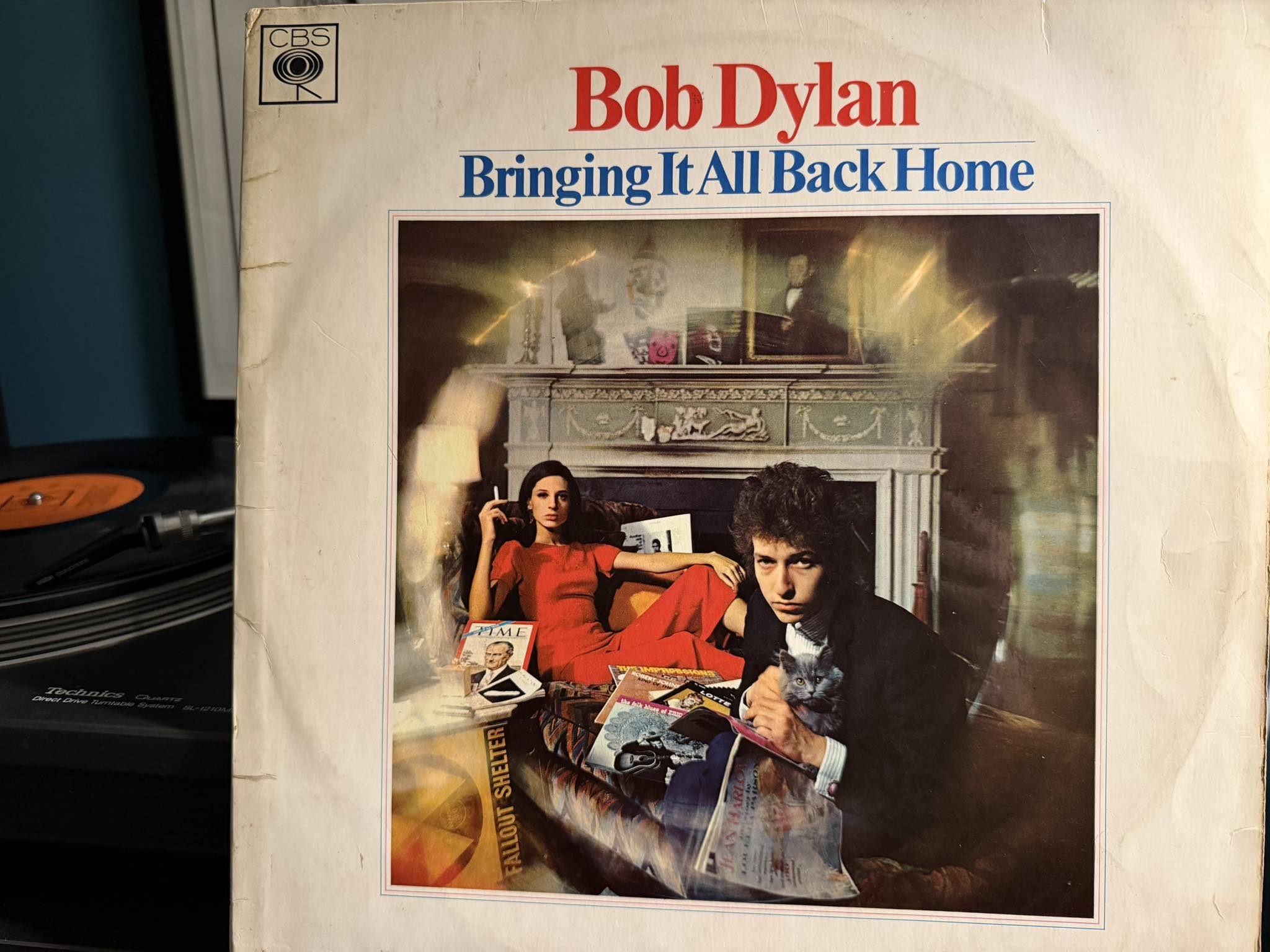 Bob Dylan's Bringing It All Back Home album sounds good in mono