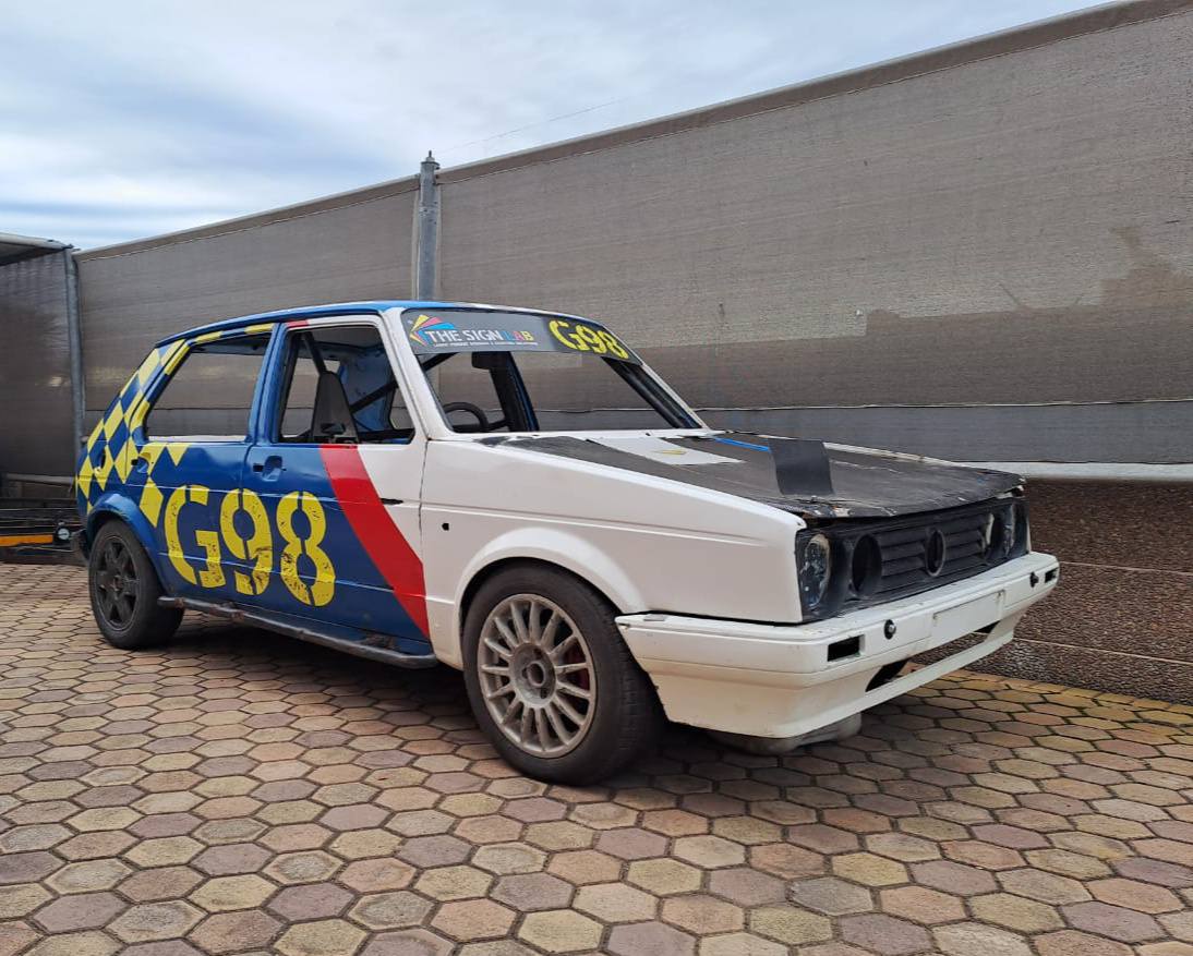 JLM Racing Team | George