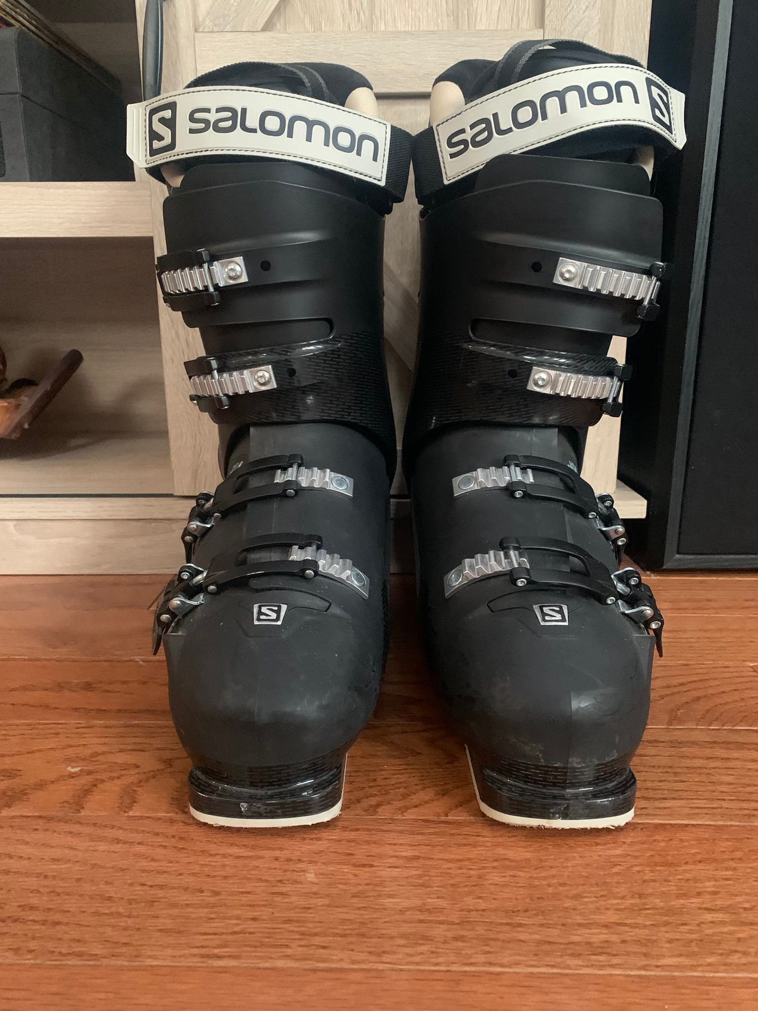 mens salomon alpine evo 2 ski boots mondo S Pro Alpha 120 GW Black/Race Blue 27.5 volume feet who need extra comfort on the hill in order to perform Best Ski Boots of 2026,