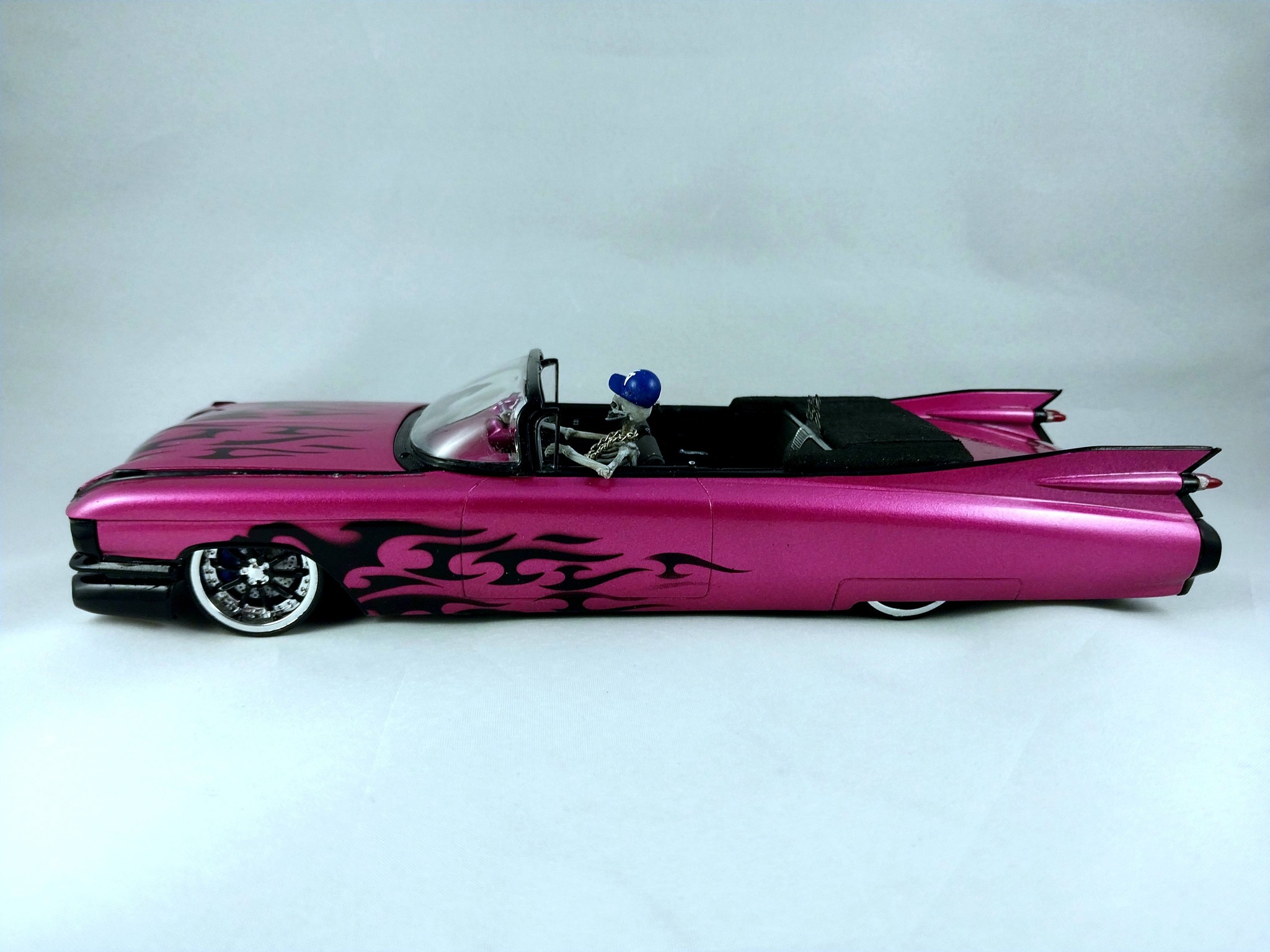Customized 1/25 scale Monogram 59 Cadillac model car