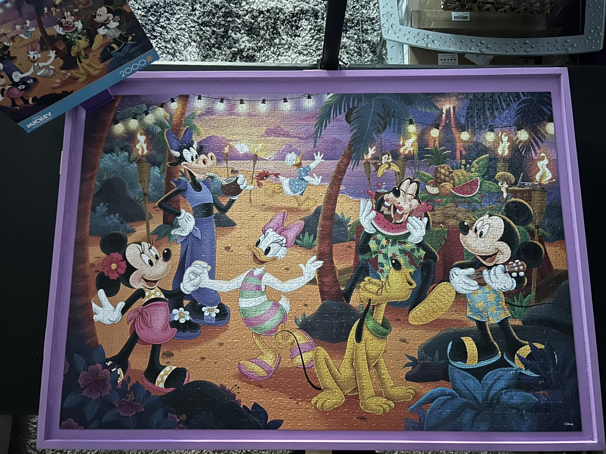 Disney Mickey & Friends 2000 piece jigsaw puzzle