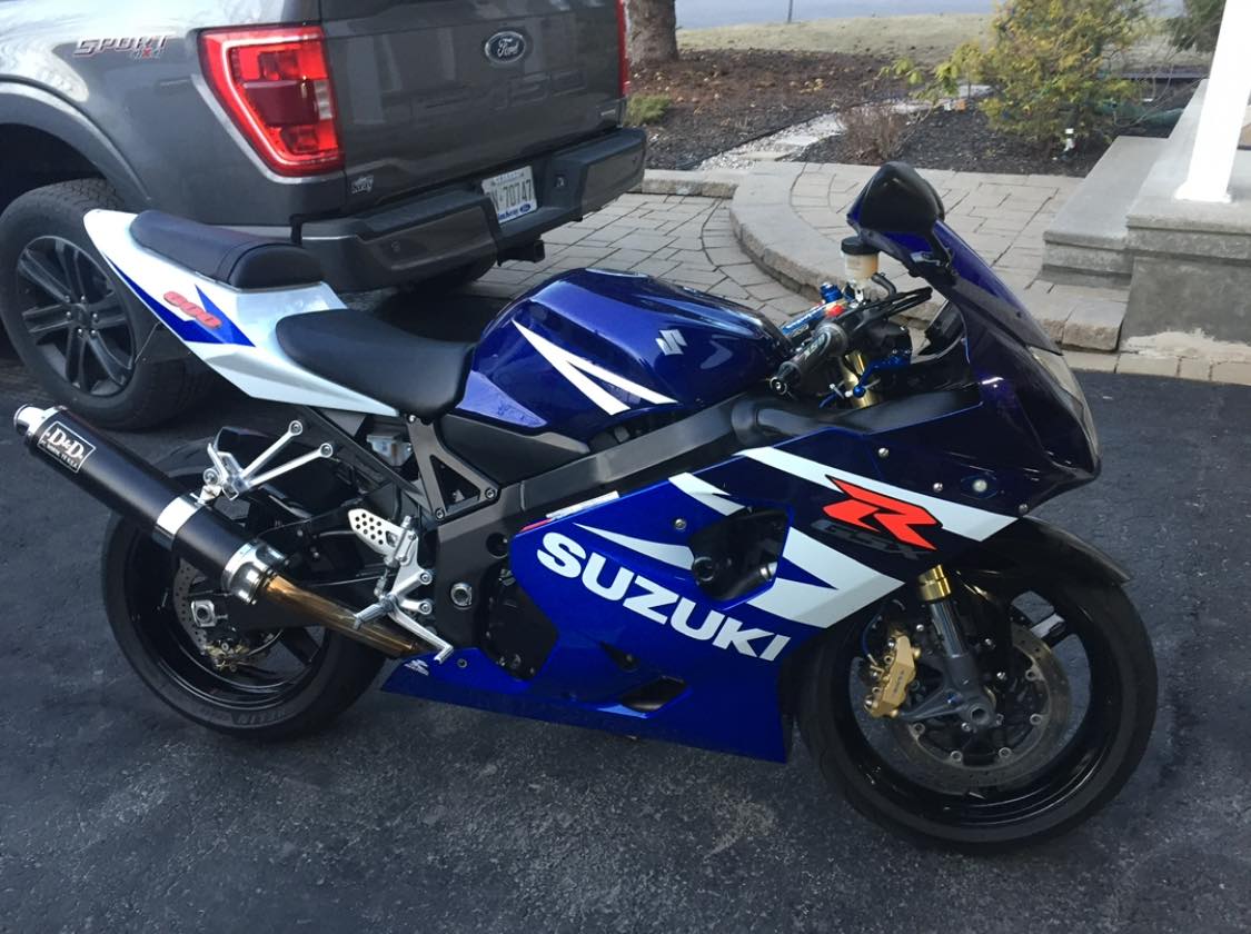 Love the Gixxer! 24 1000R and track bikes are 04 600