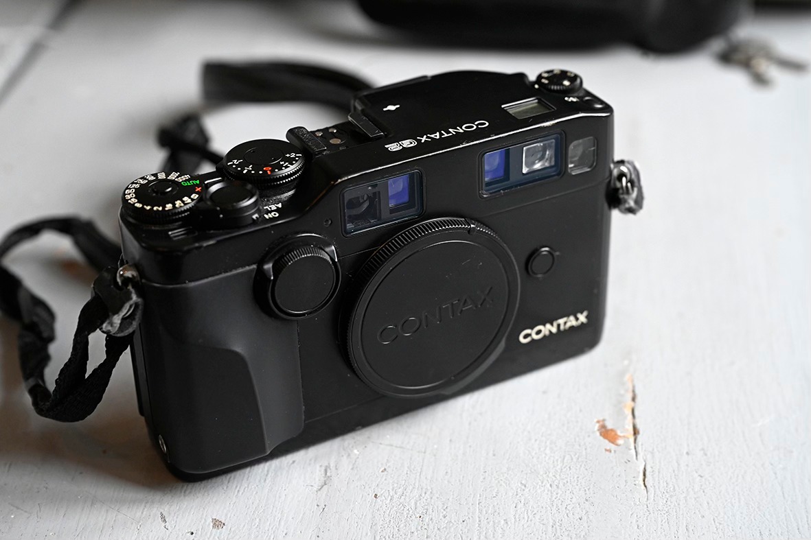 Kyocera Contax G2 with Carl Zeiss Hologon 8/16 lens