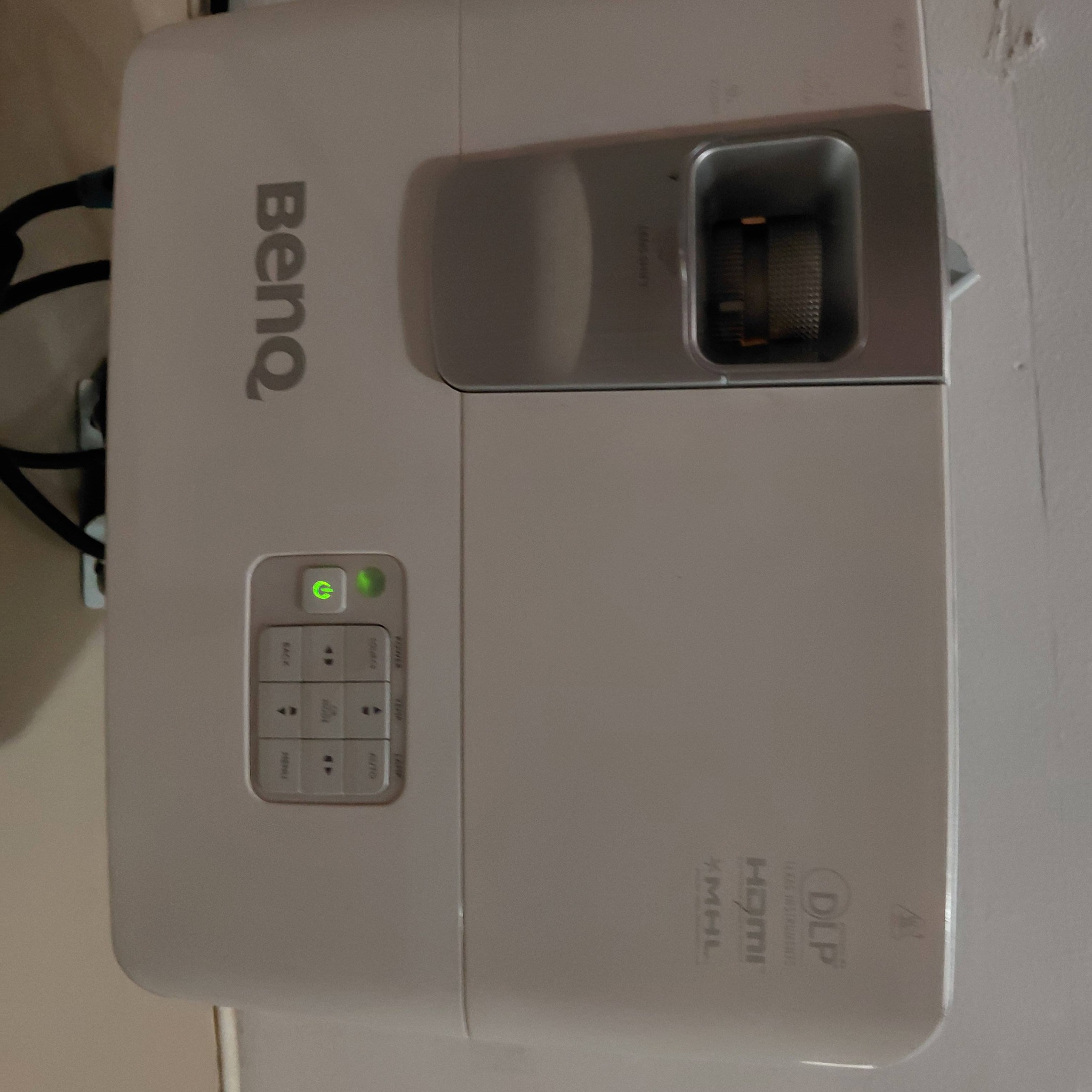 Why won't my BenQ projector turn on after lamp replacement?
