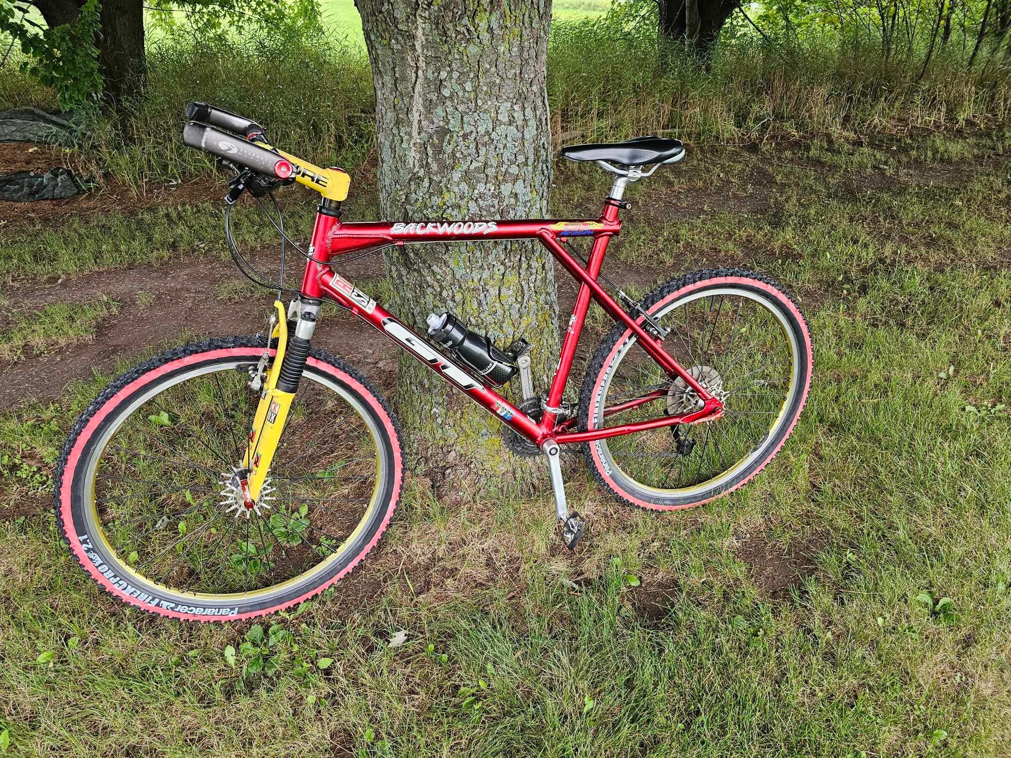 1997 GT Backwoods bike with aluminum frame and suspension fork