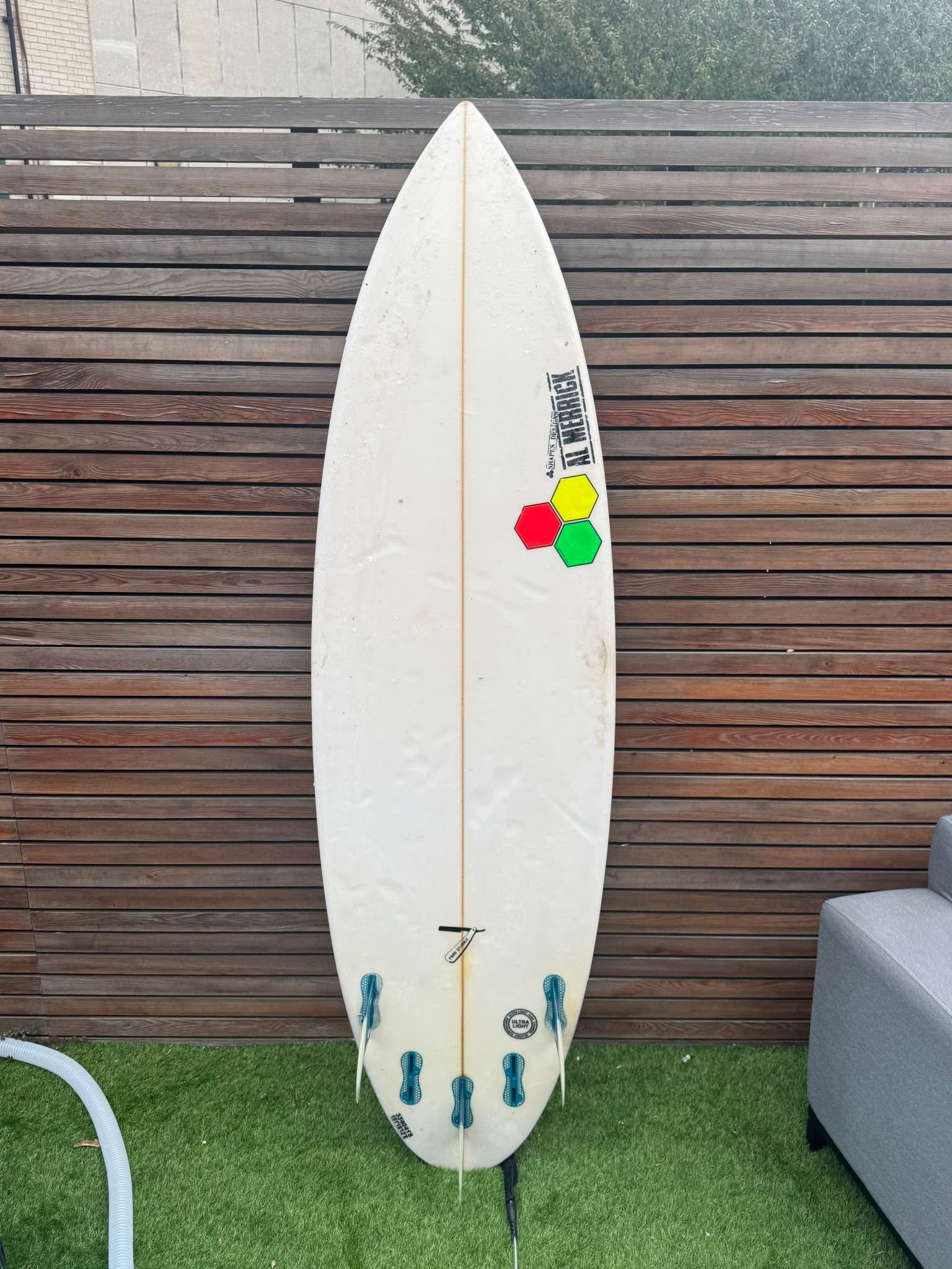 Al Merrick Fred stubble surfboard 5'7 In good condition, no major
