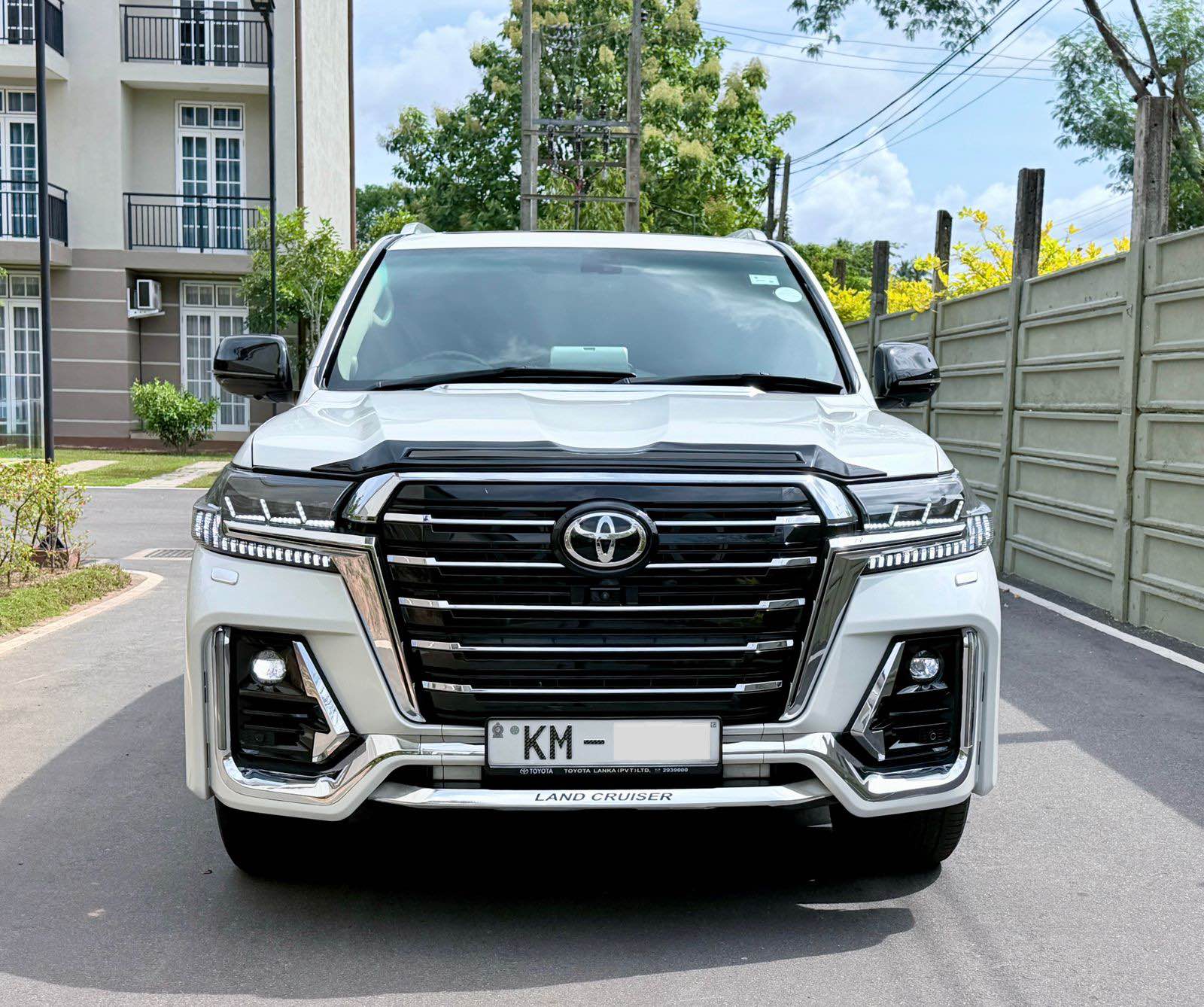 0777646622 Land Cruiser Sahara 202 V8 ZX 2010 60th Anniversary
