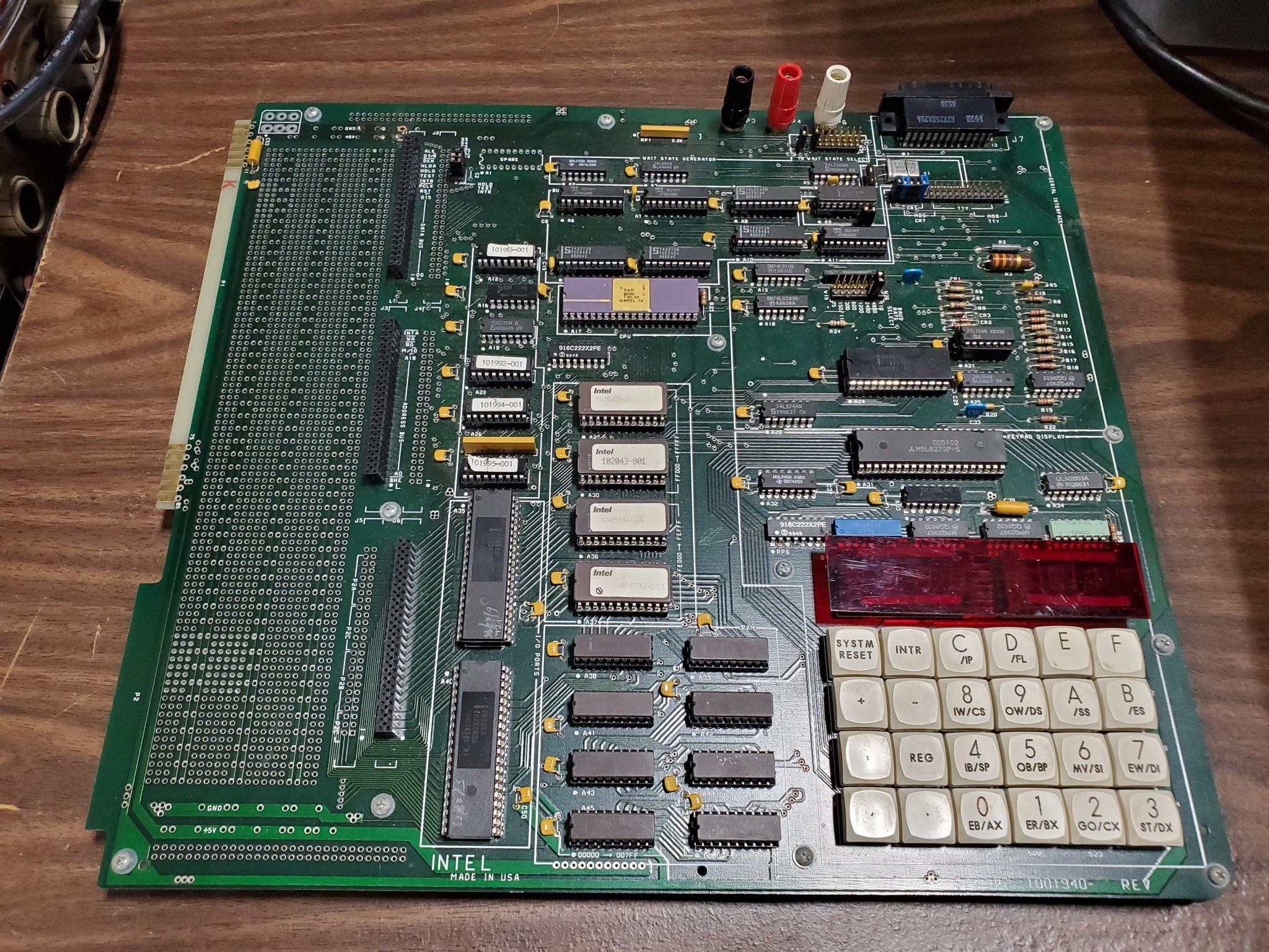 Intel 80186 microprocessor details and features
