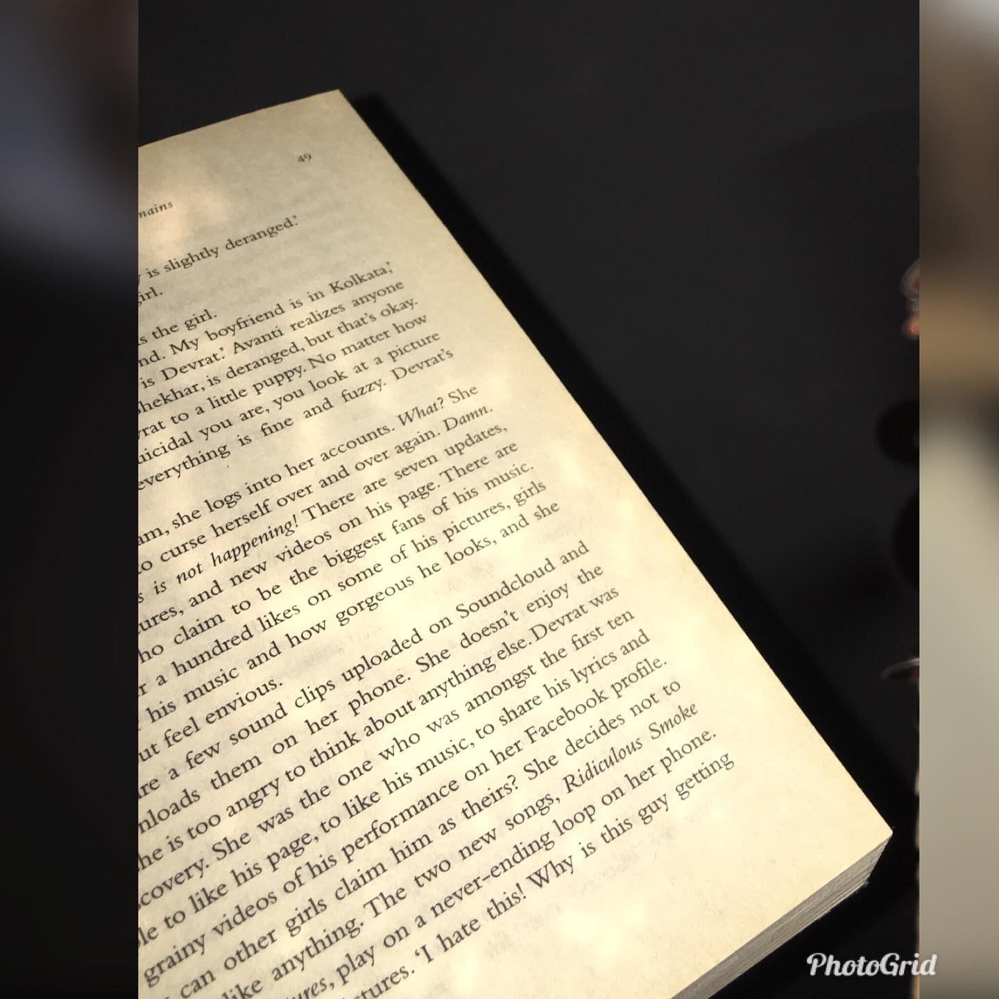 Rj Anshika Can You See That Sparkling Shine On My Book This Is How My Night Life Is These Days Reading Will Always Make You Shine Bright We