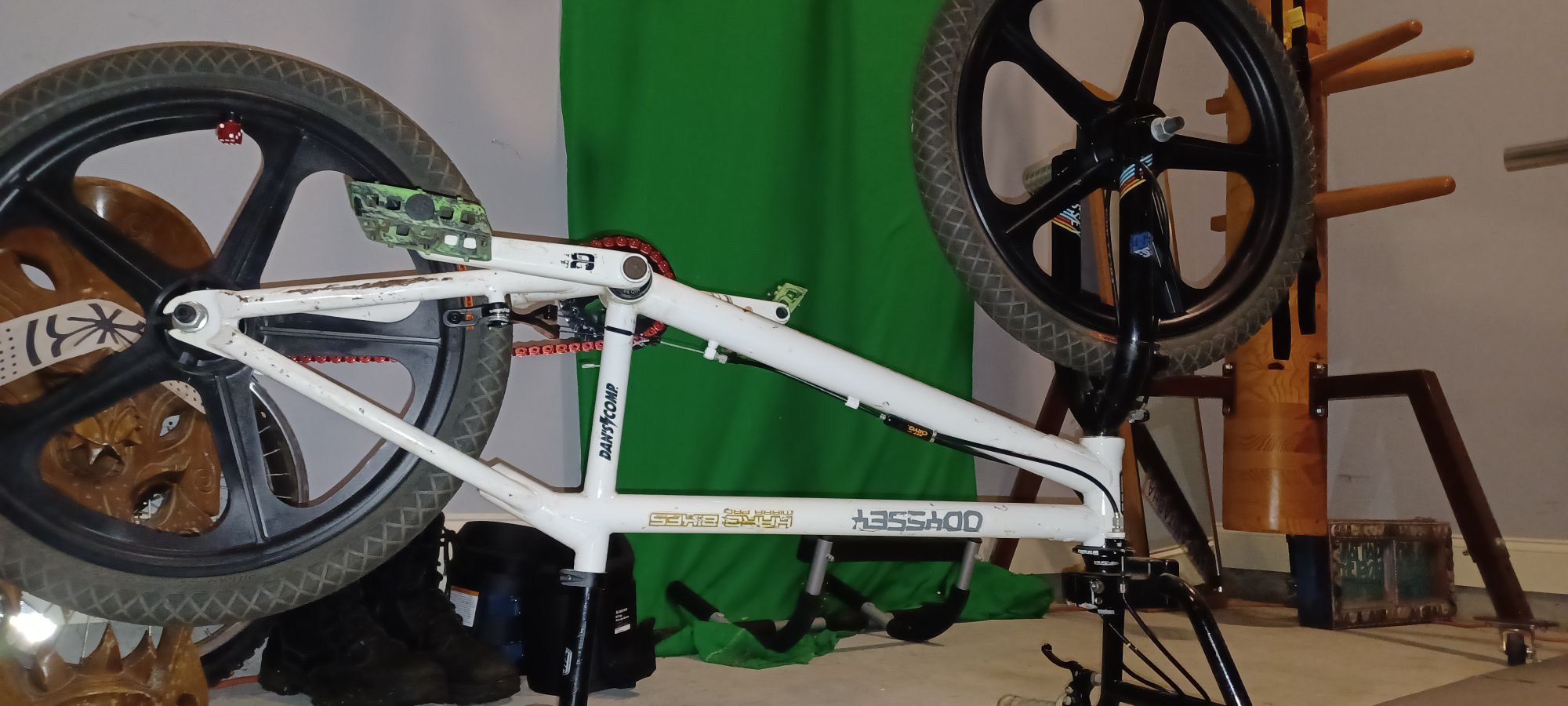 I have a freshly tuned up 1990 Haro Impulse. This has a similar