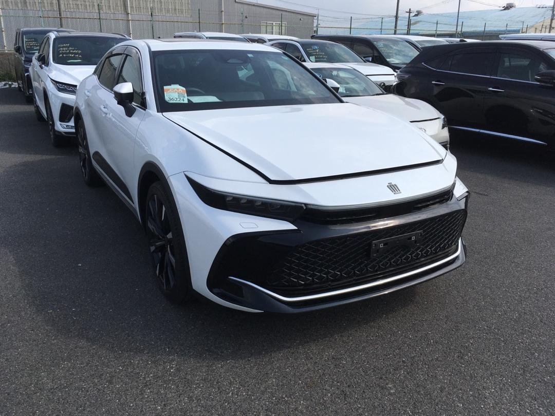 2022 TOYOTA CROWN CROSSOVER 2.4T RS ADVANCED HYBRID 4WD 5A/ 30k