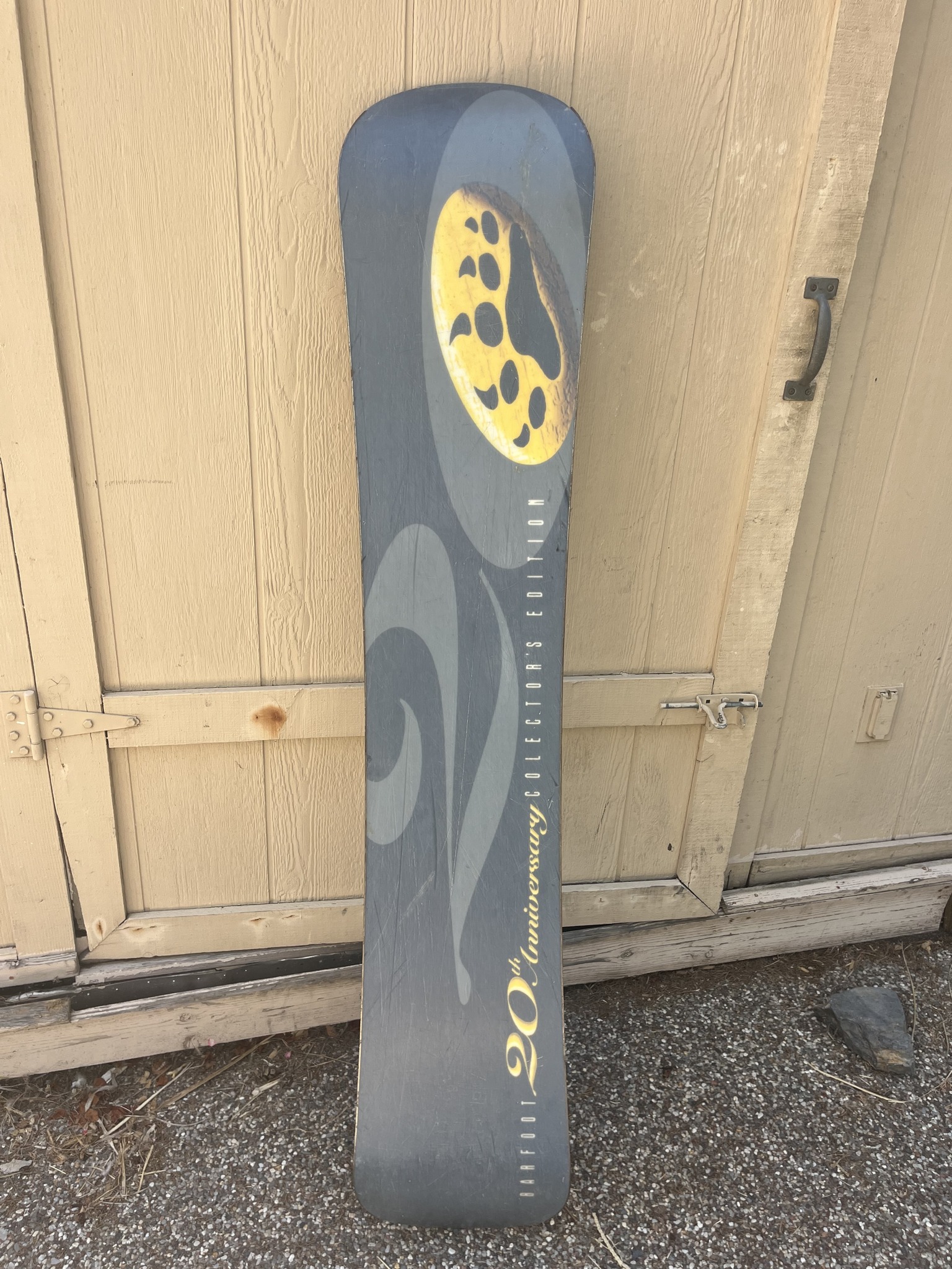 burton custom 20th anniversary snowboard X Compatibility The Channel Board Mount is compatible with all major bindings and lets you dial in the stance exactly the way you like it. Burton 20th Anniversary Snowboard -