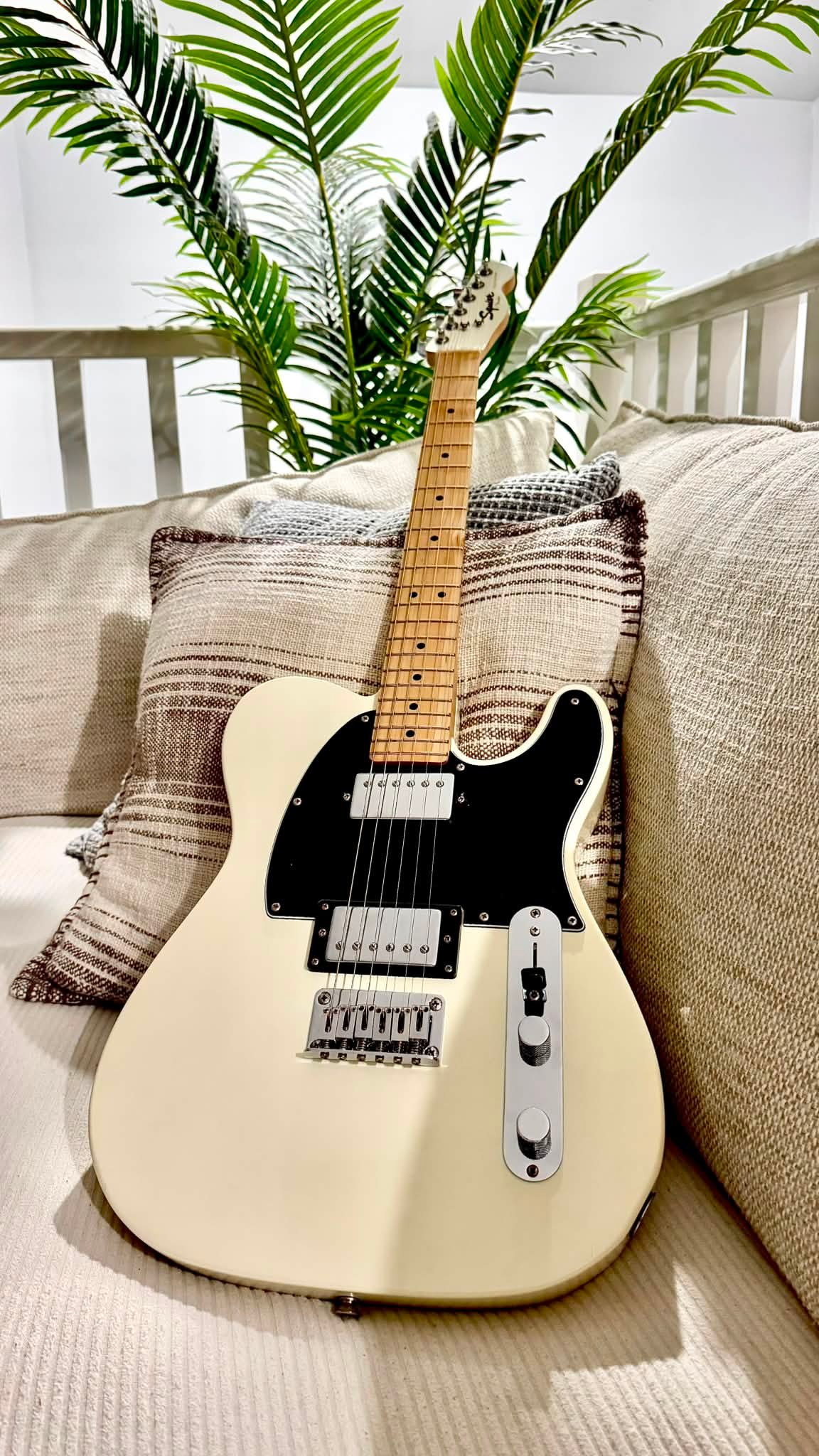 Squier Telecaster custom upgrade with Fender and Seymour Duncan parts