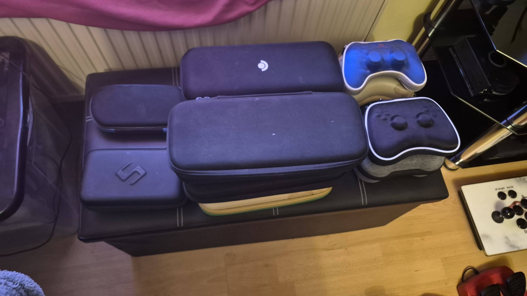 So this is my set up. I have a Ps5, Ps4 pro, Ps3, Ps2, Playstation