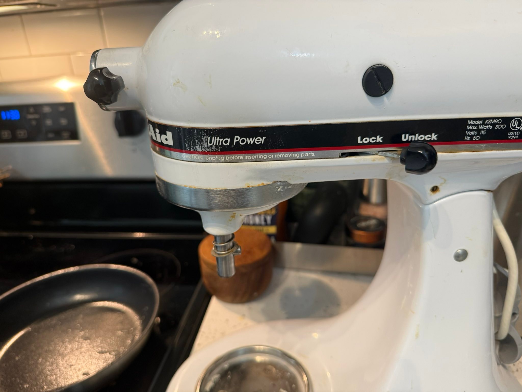 KitchenAid Mixer Repair Help | Hi all! I just wanted to introduce ...